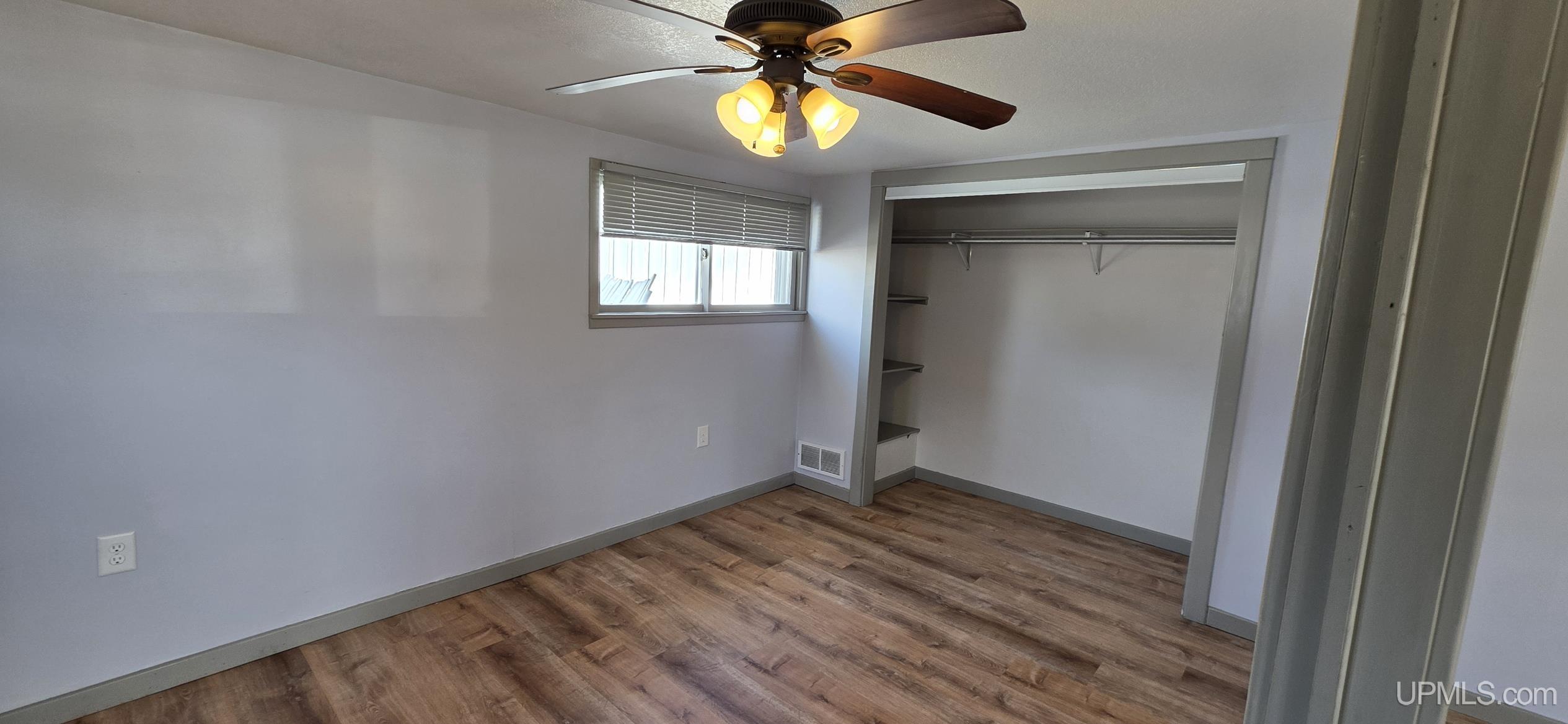 5466 W Third Street