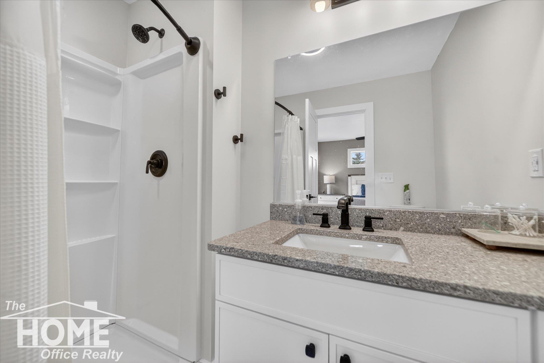 3887 W Brewer Road, Owosso, MI, 48867