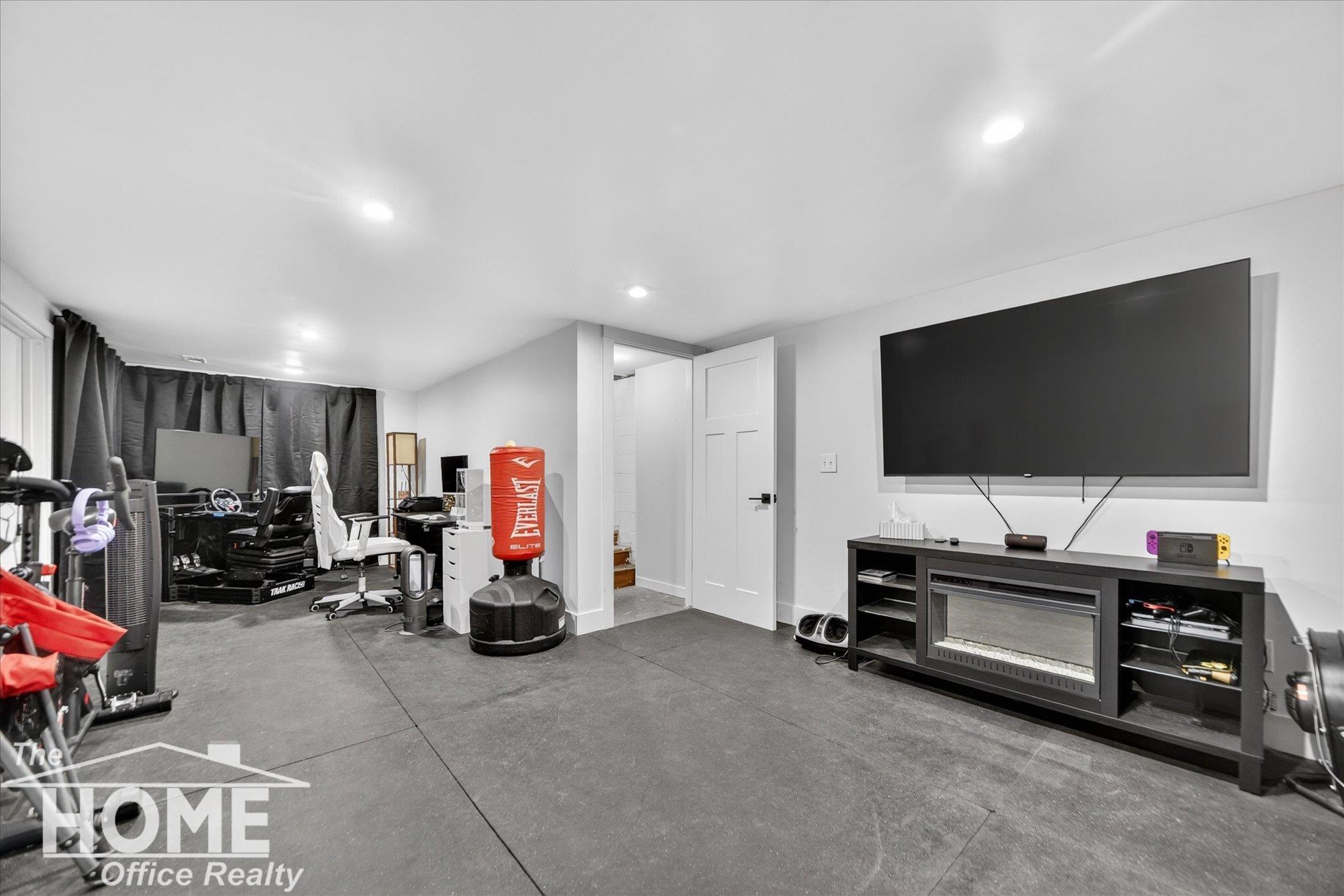 3887 W Brewer Road, Owosso, MI, 48867