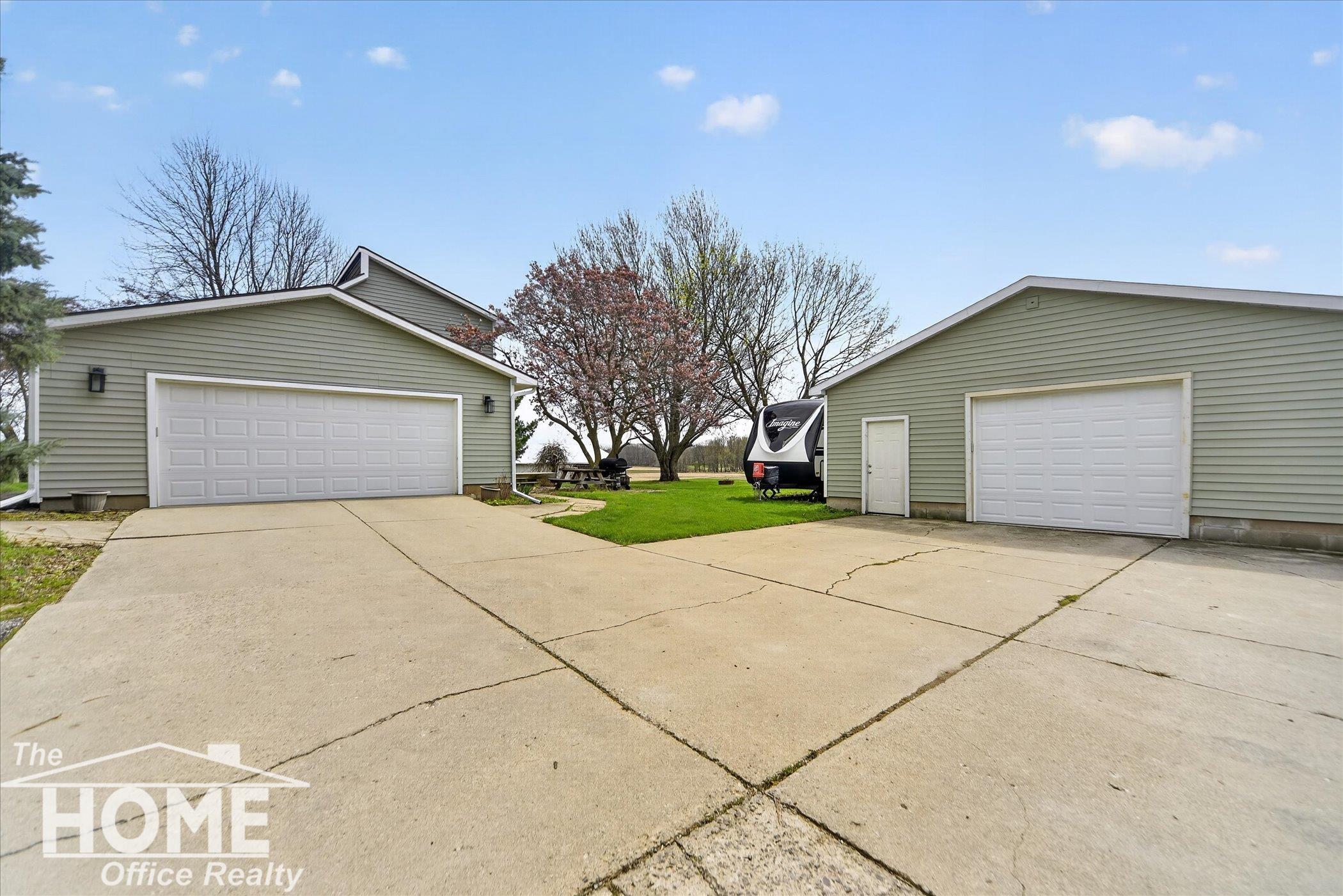3887 W Brewer Road, Owosso, MI, 48867