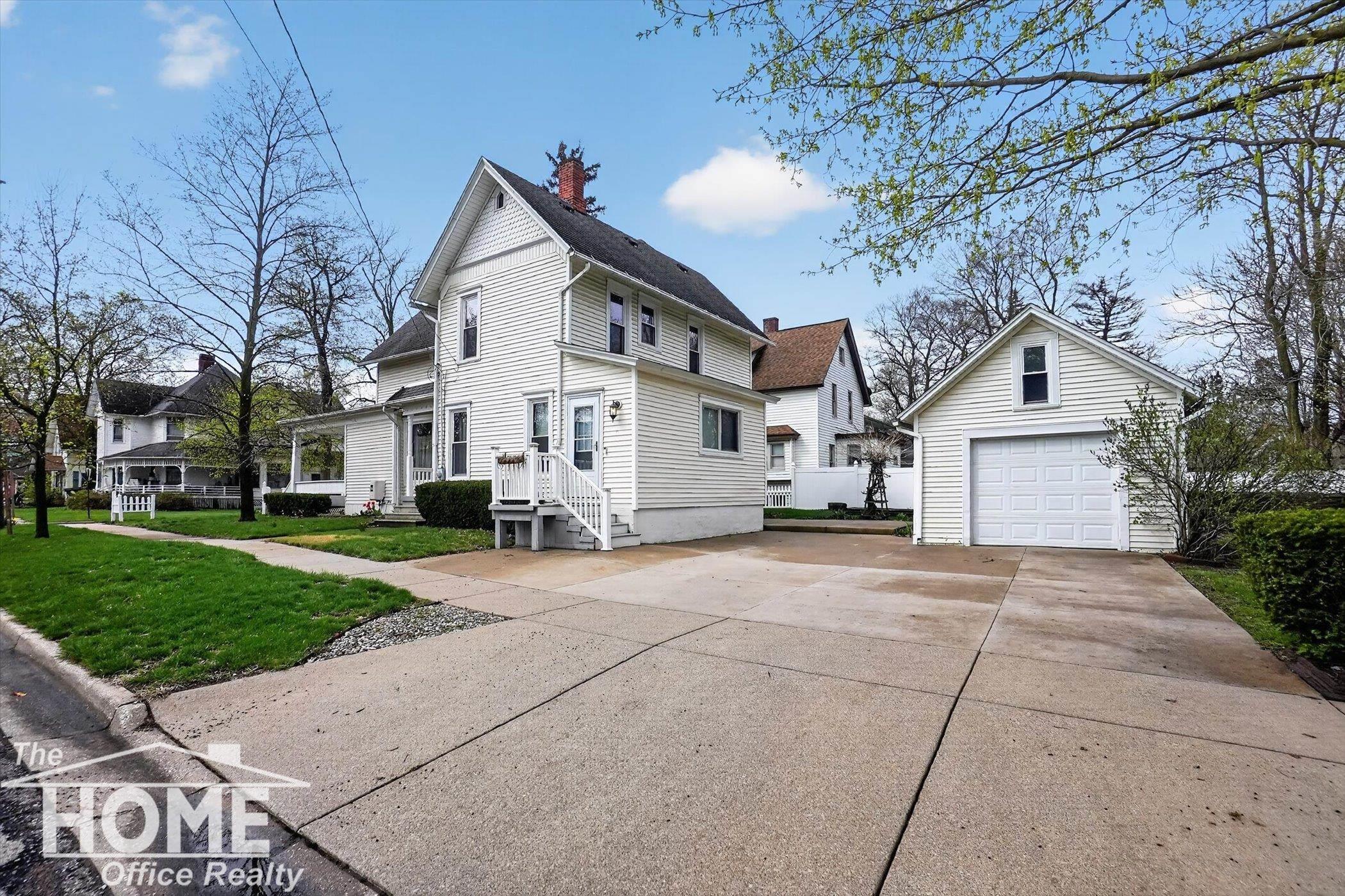 323 Goodhue Street, Owosso, MI, 48867