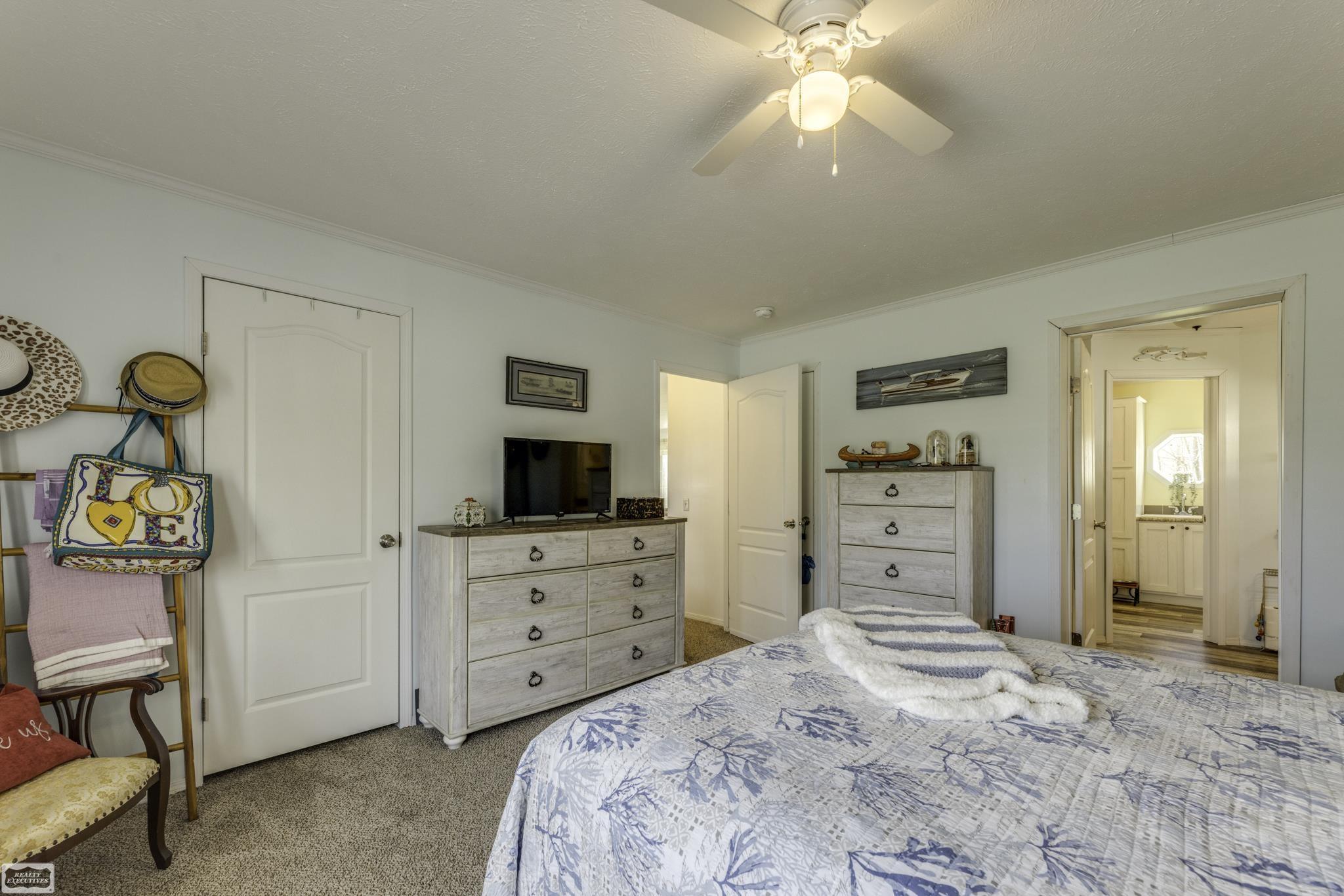 9559 Arnold Drive, Ira, MI, 48023