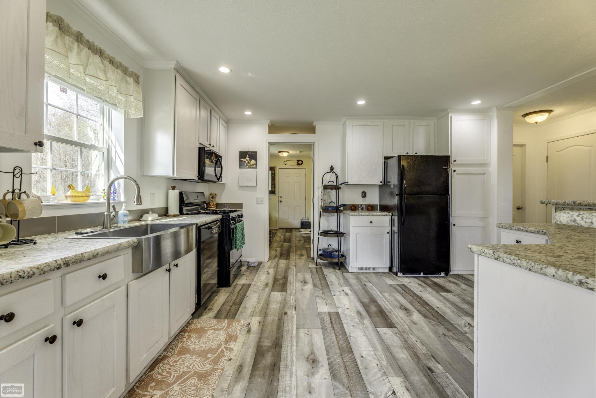 9559 Arnold Drive, Ira, MI, 48023