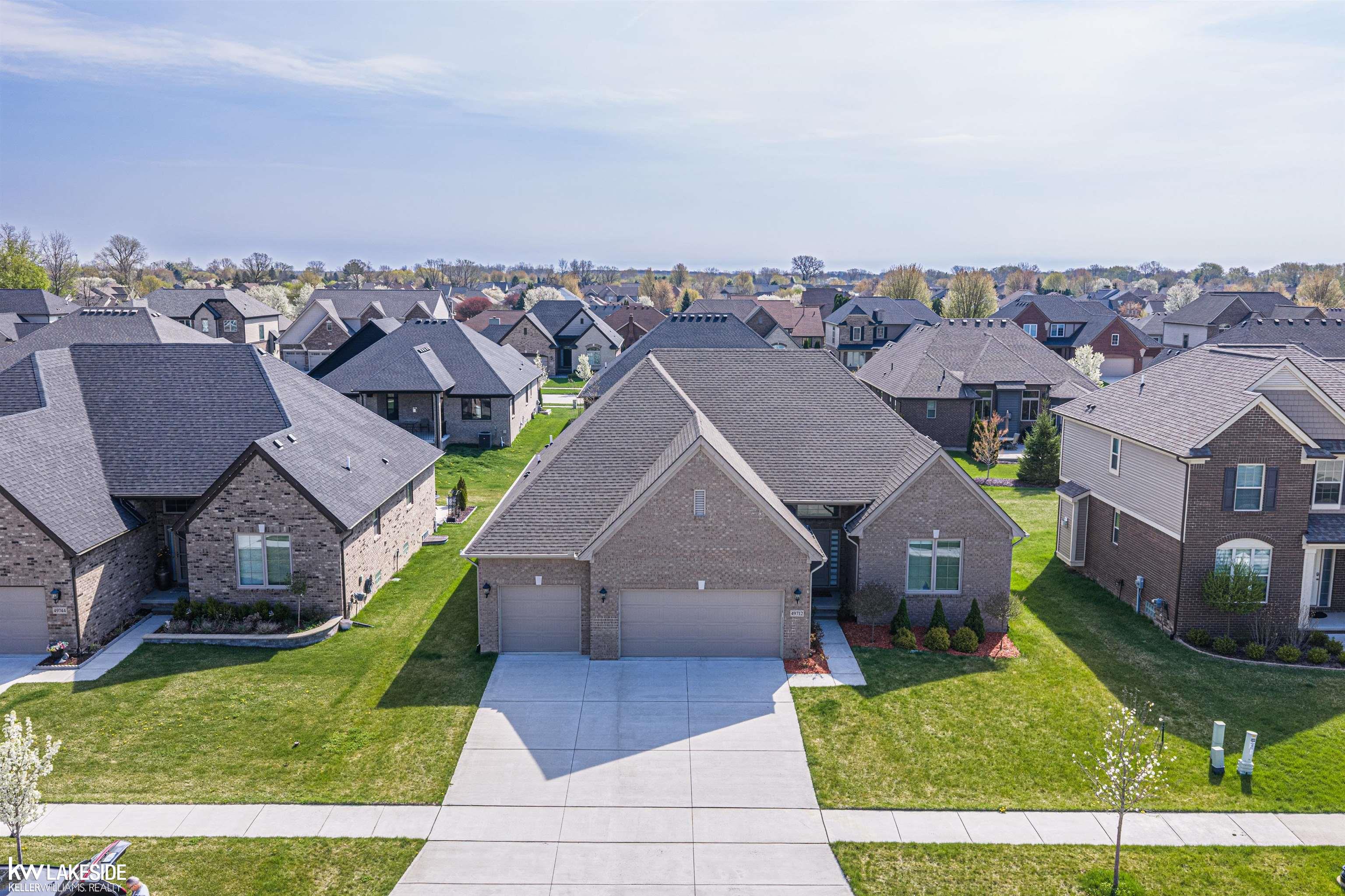 49712 Split Rock Road, Macomb, MI, 48044