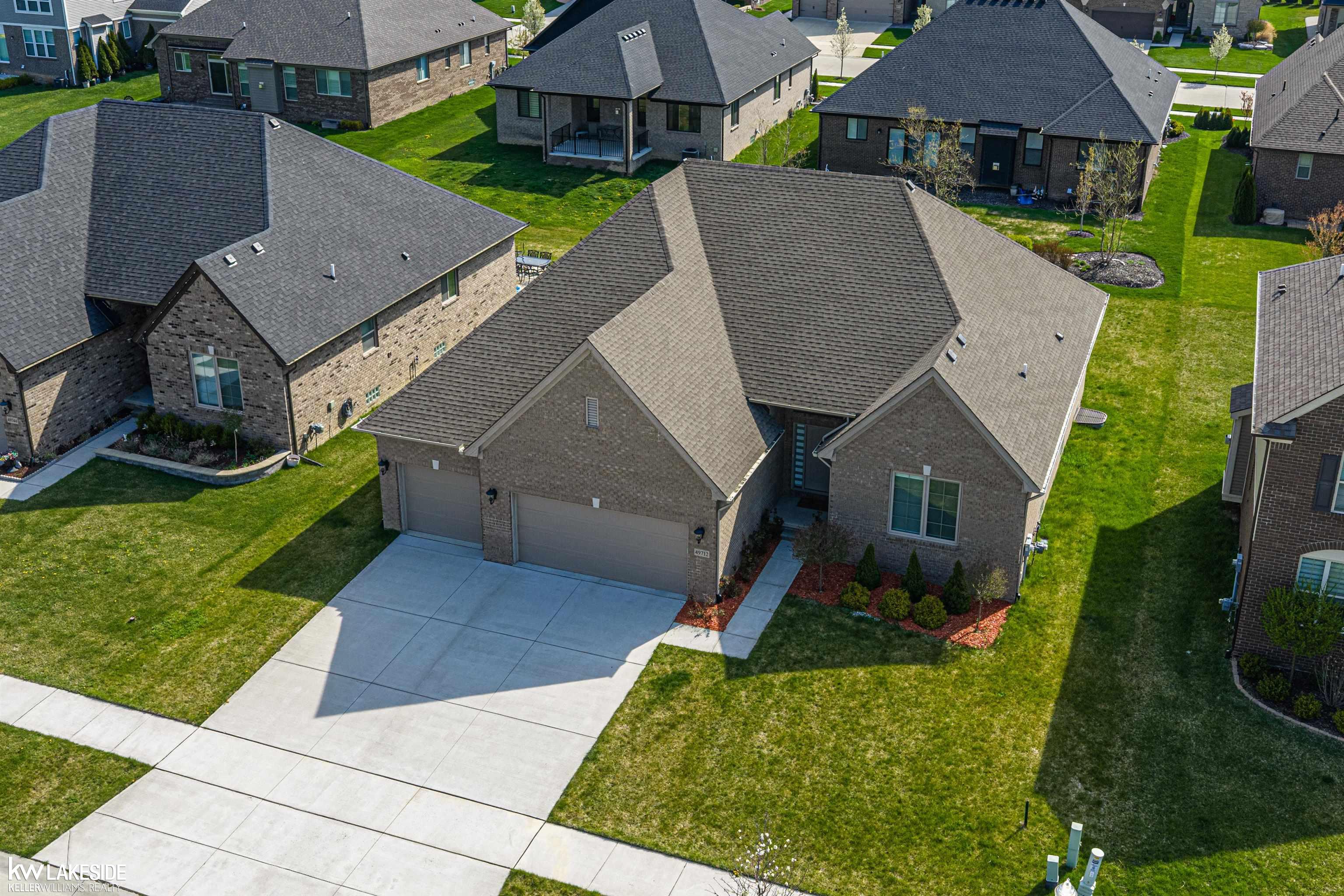 49712 Split Rock Road, Macomb, MI, 48044