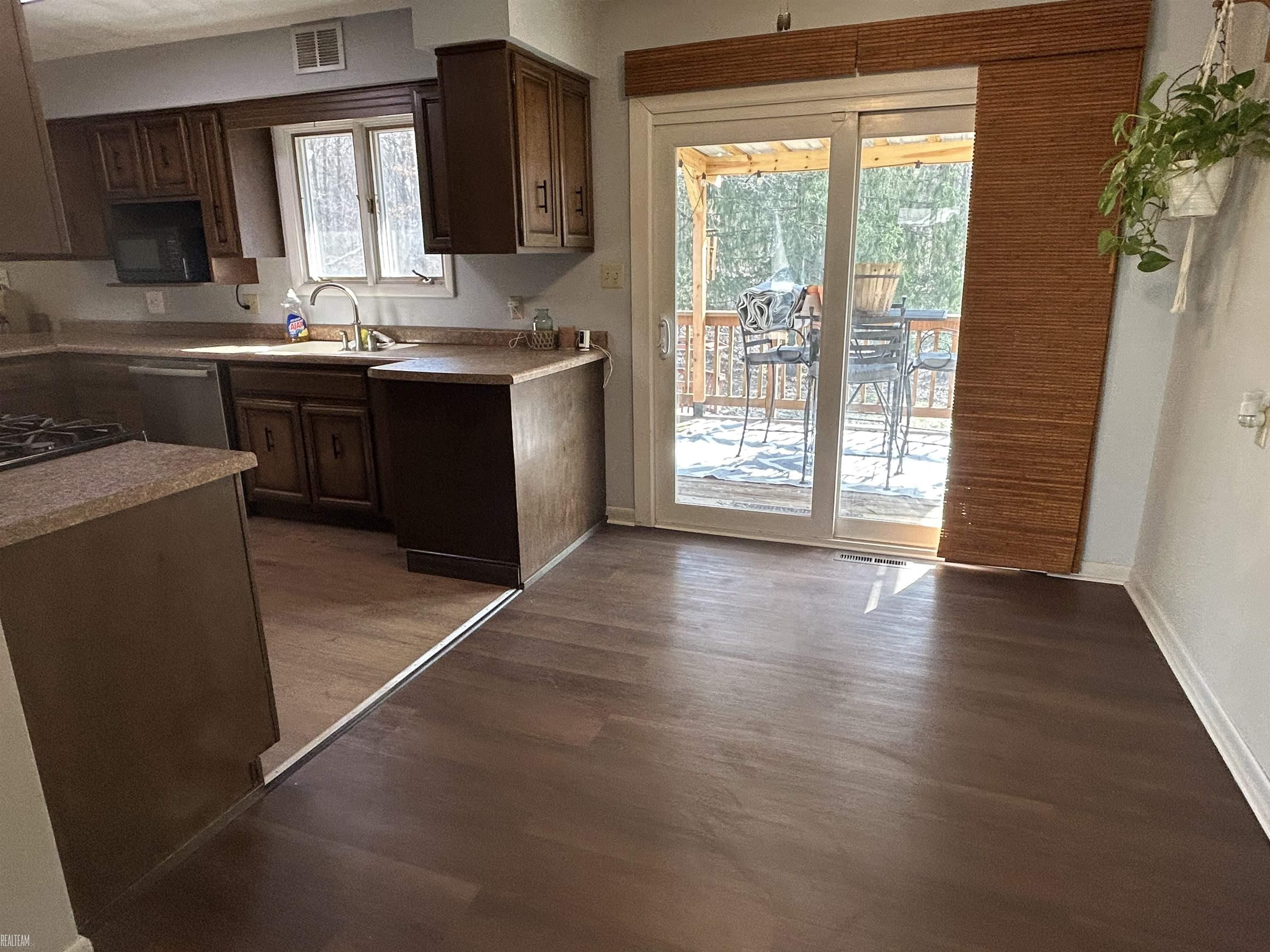 228 Indian Road, Pennfield, MI, 49017