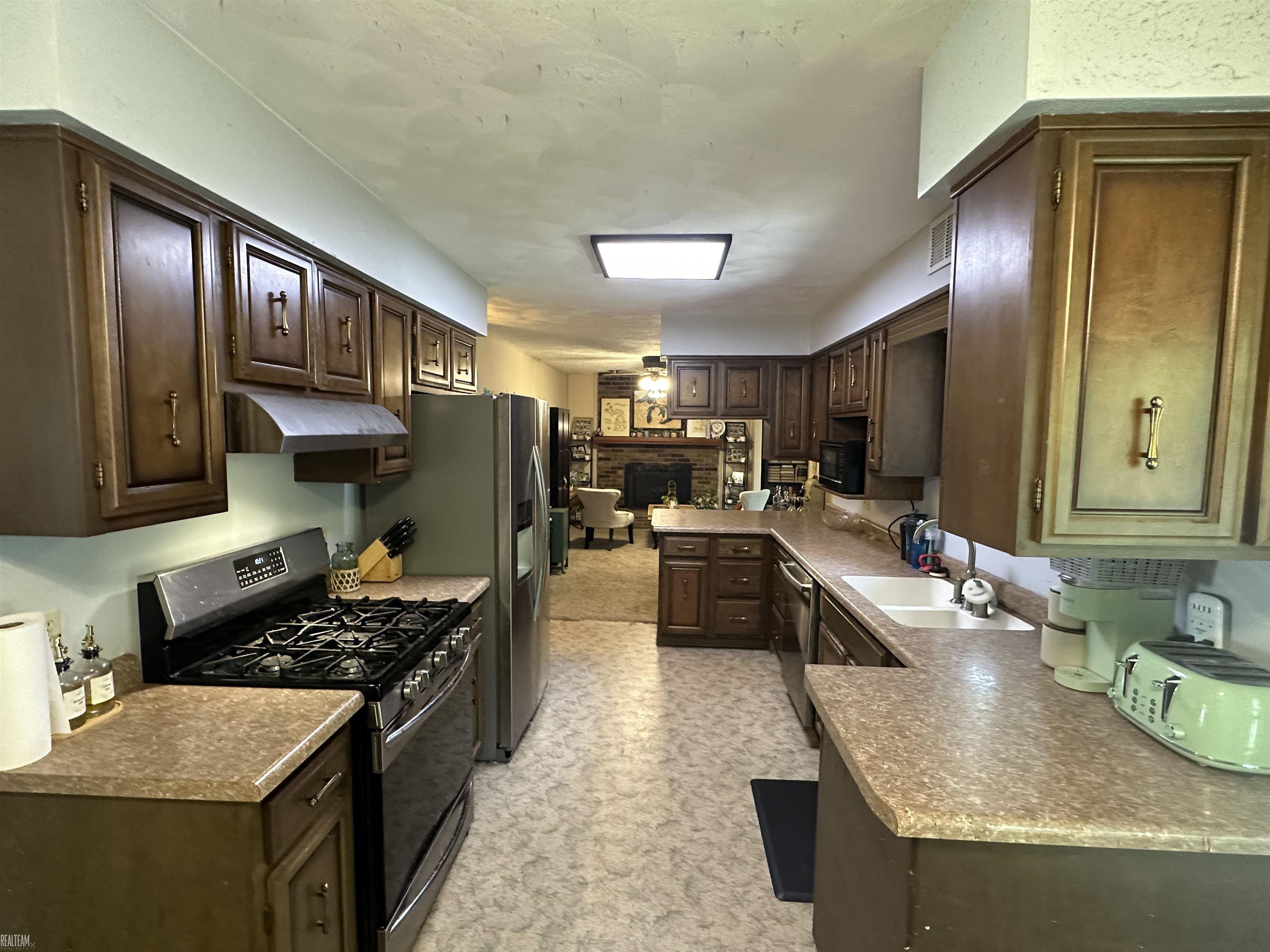 228 Indian Road, Pennfield, MI, 49017