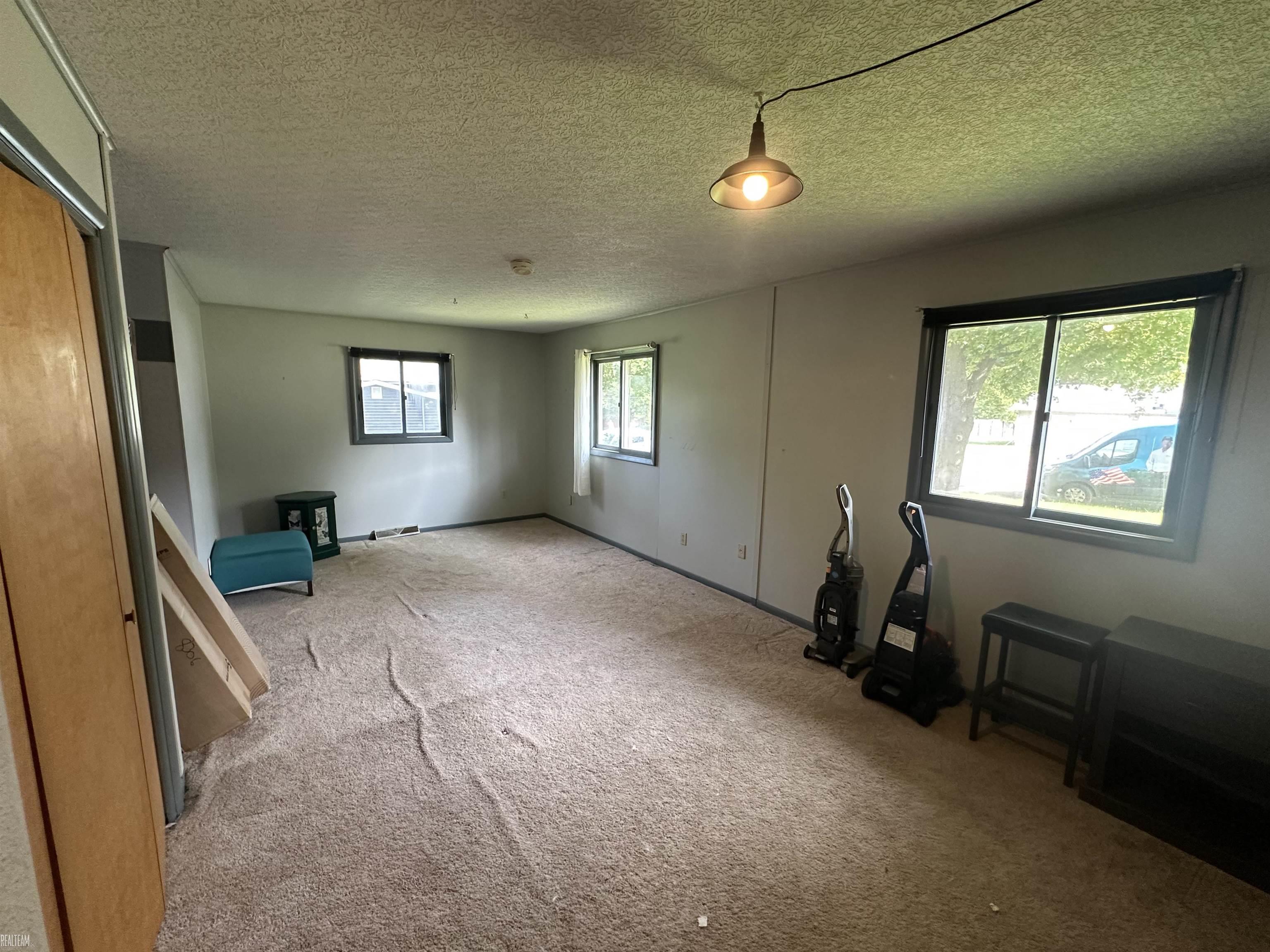 228 Indian Road, Pennfield, MI, 49017