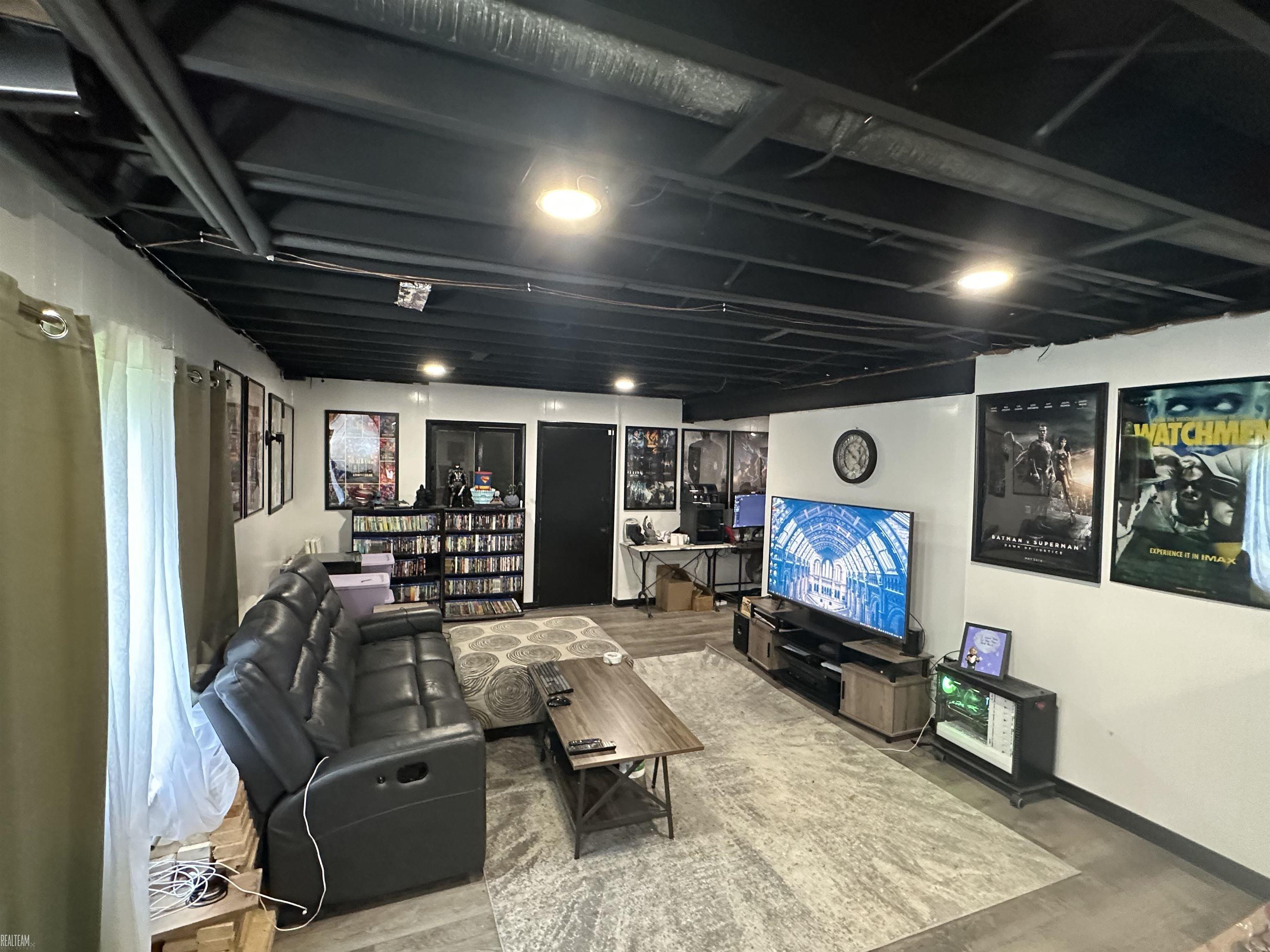 228 Indian Road, Pennfield, MI, 49017