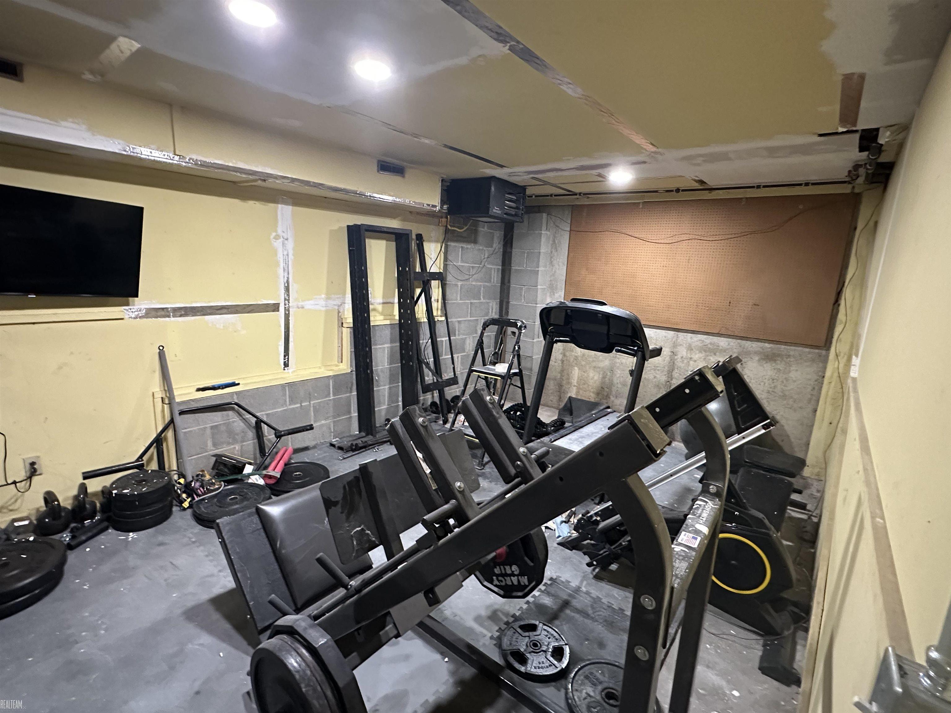 228 Indian Road, Pennfield, MI, 49017