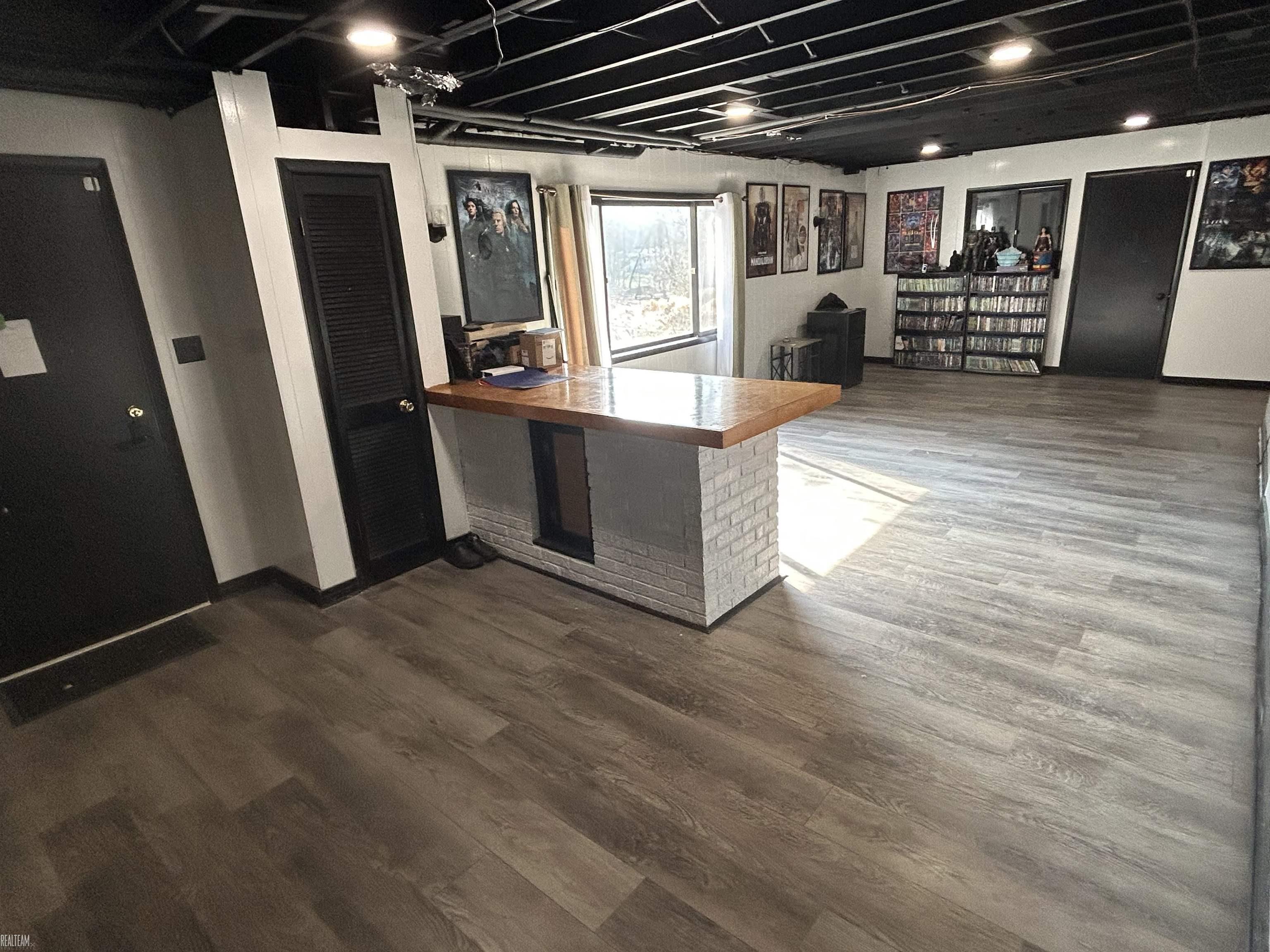 228 Indian Road, Pennfield, MI, 49017