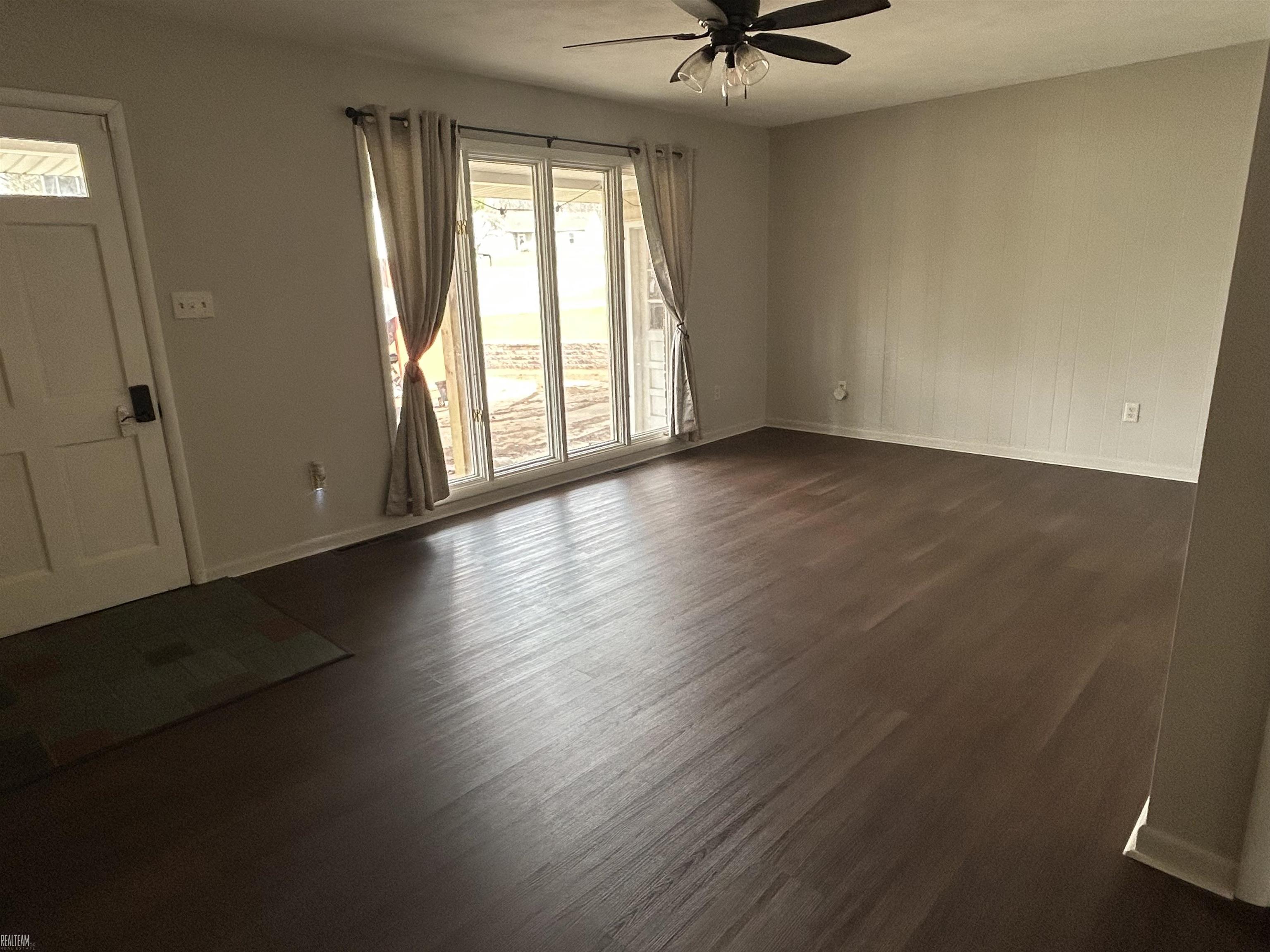 228 Indian Road, Pennfield, MI, 49017