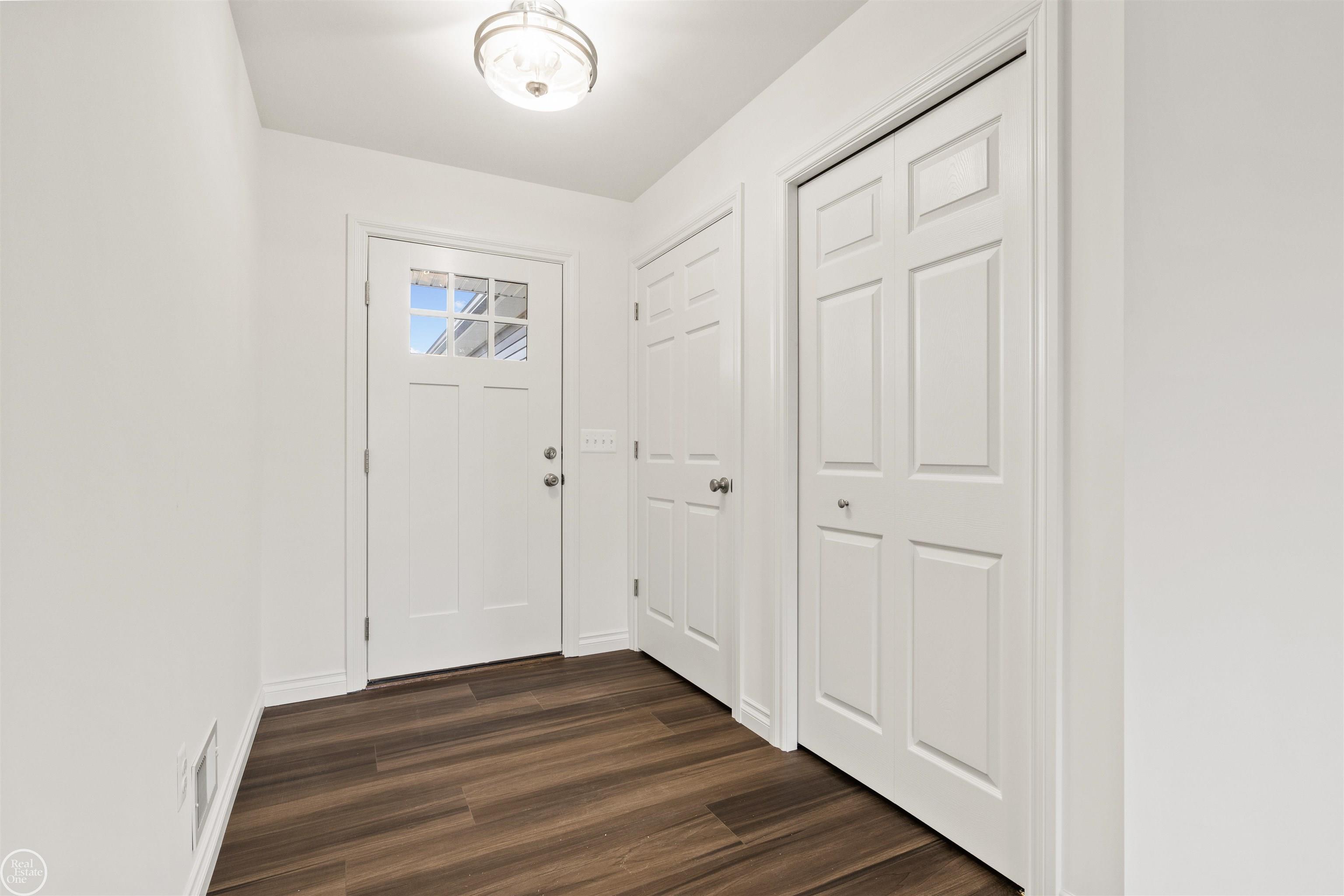 2 Riley Road, Saint Clair, MI, 48079