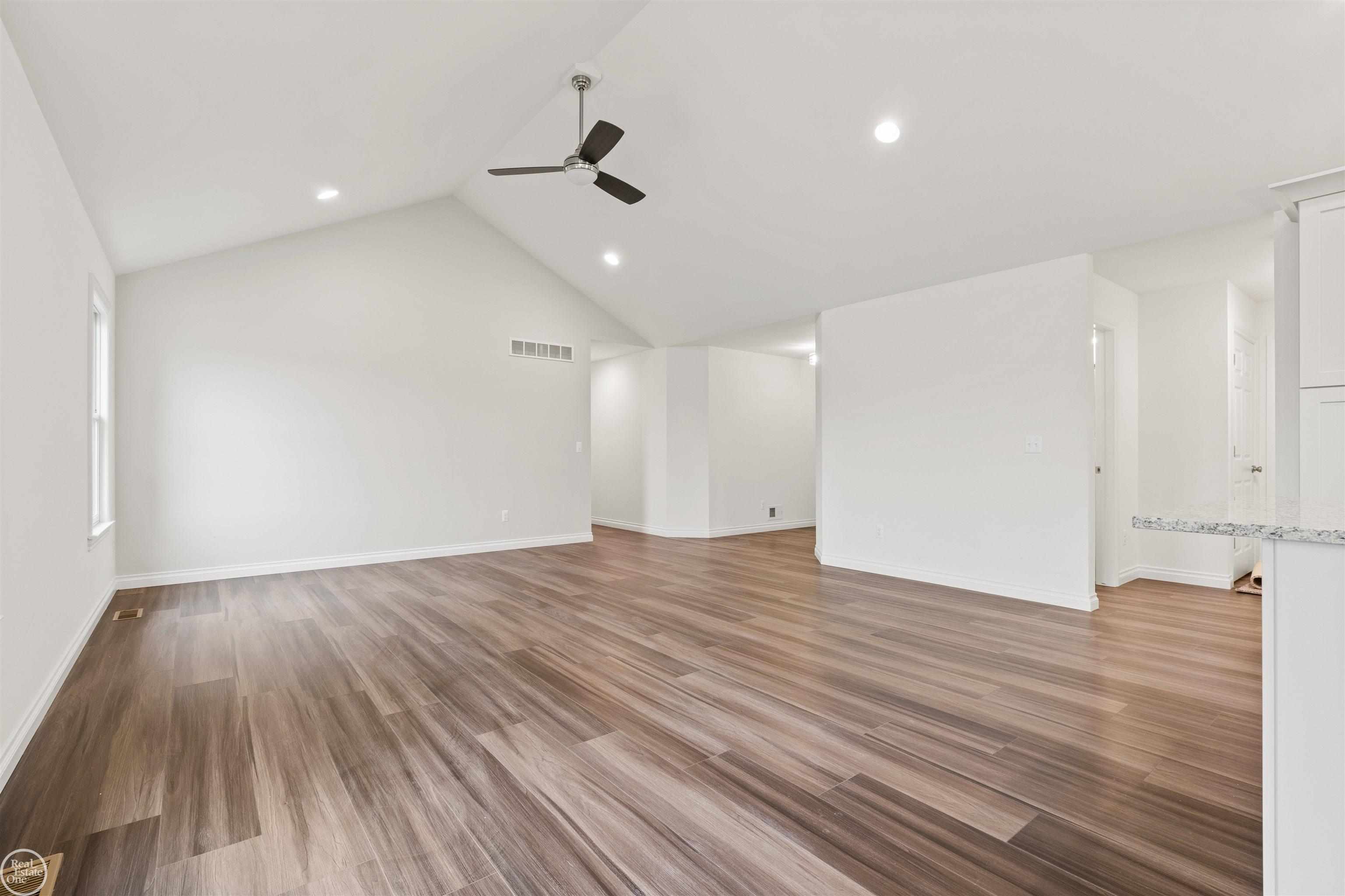 2 Riley Road, Saint Clair, MI, 48079