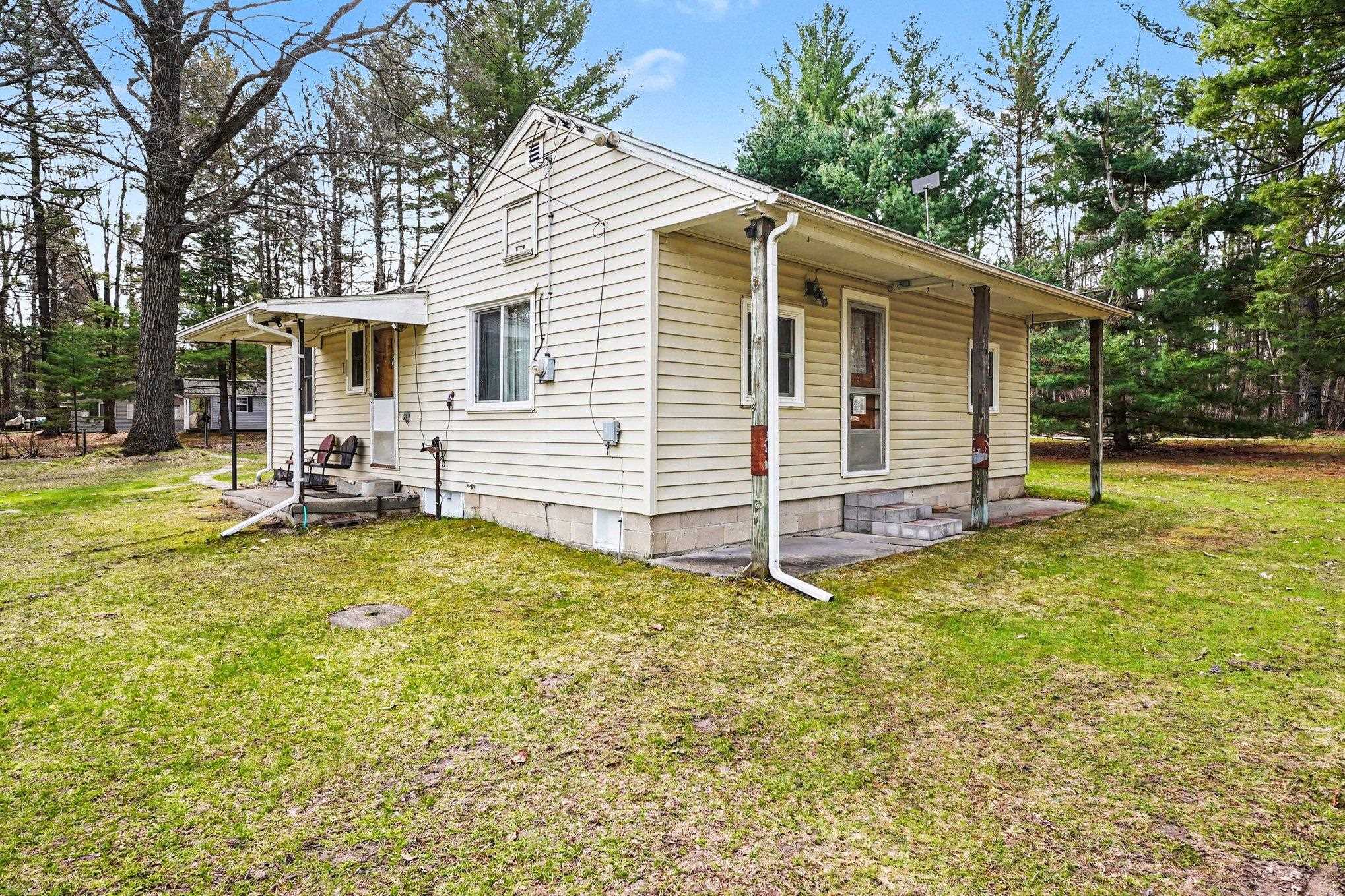 1695 Park Drive, Alger, MI, 48610