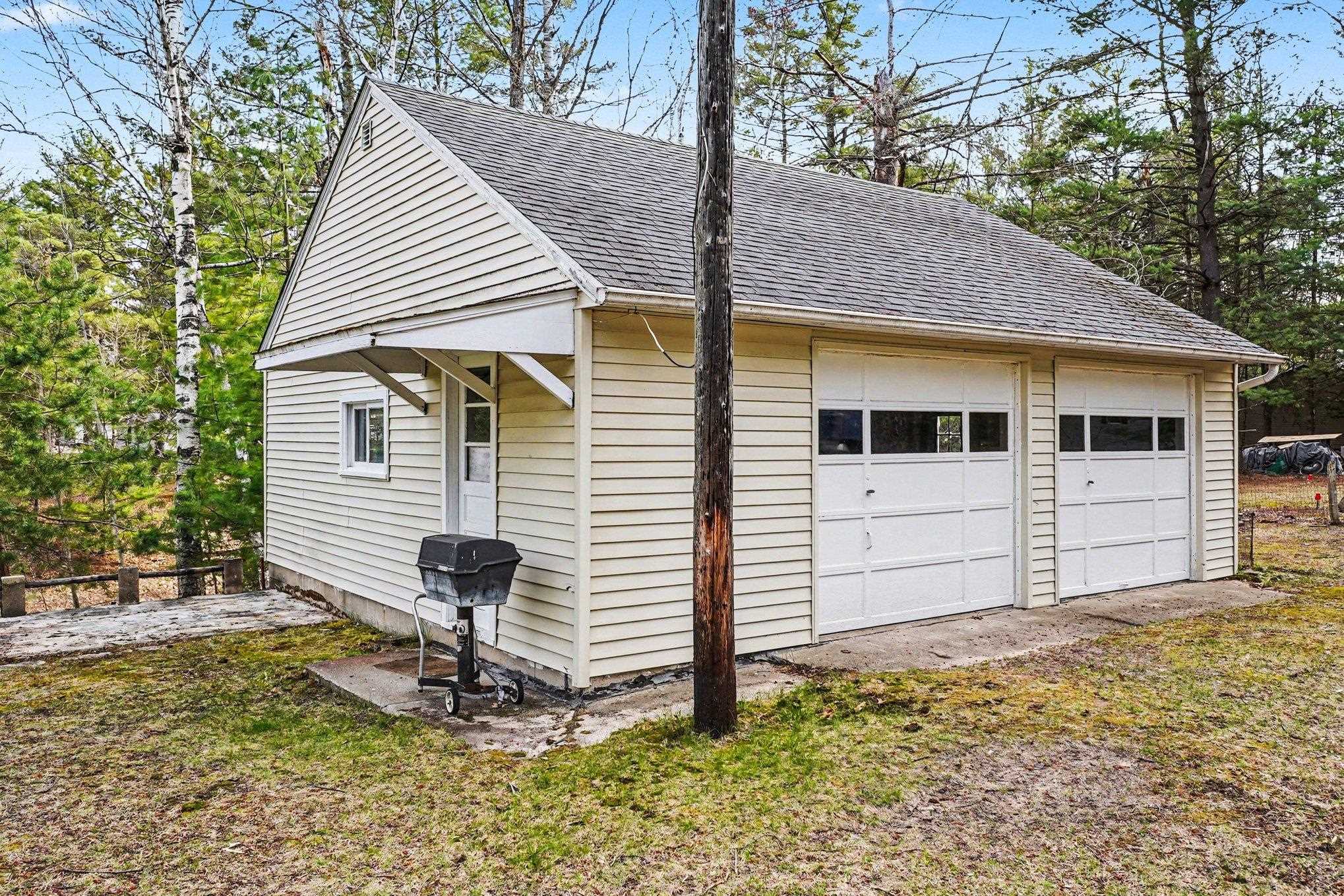 1695 Park Drive, Alger, MI, 48610