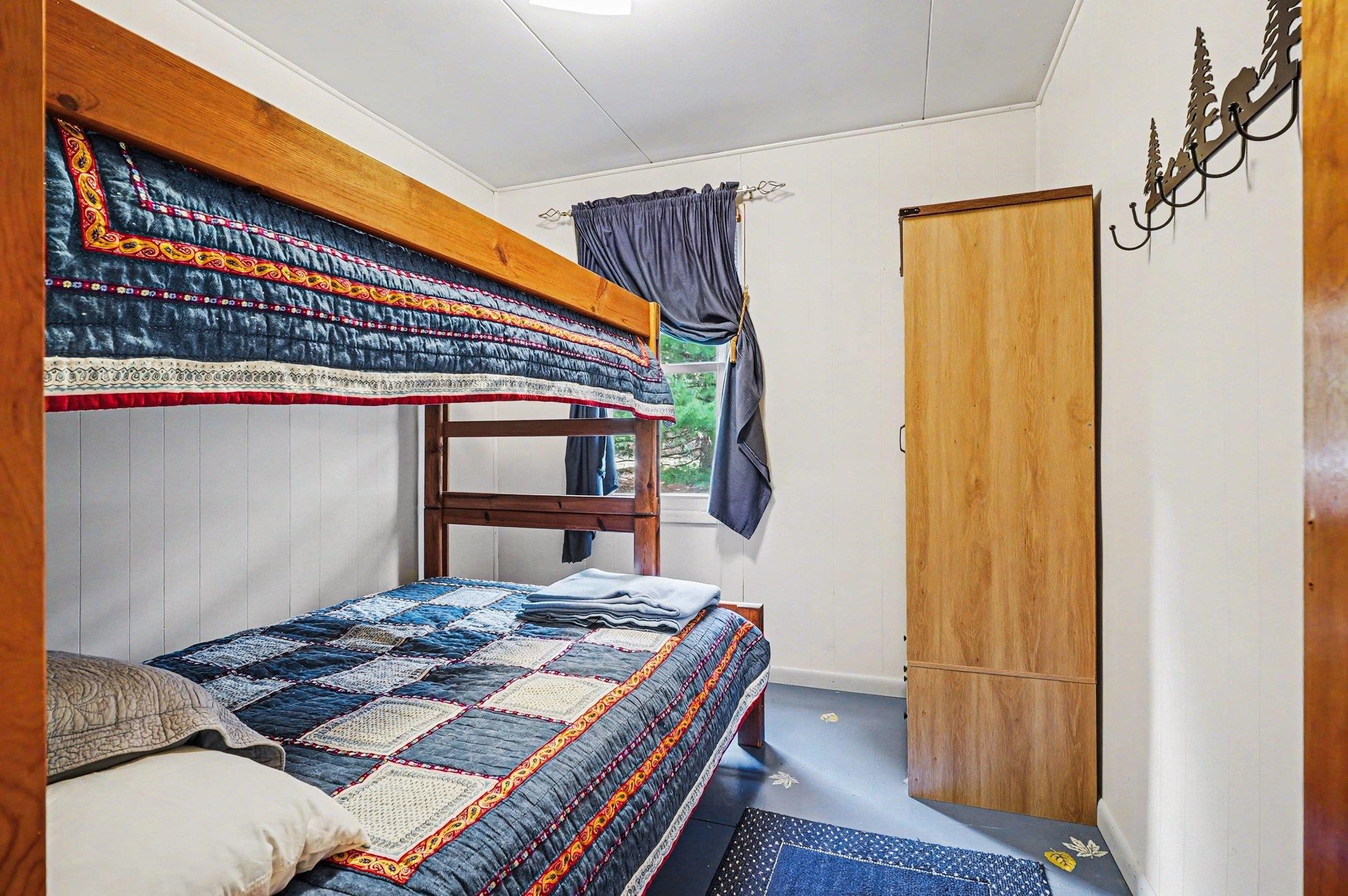 1695 Park Drive, Alger, MI, 48610