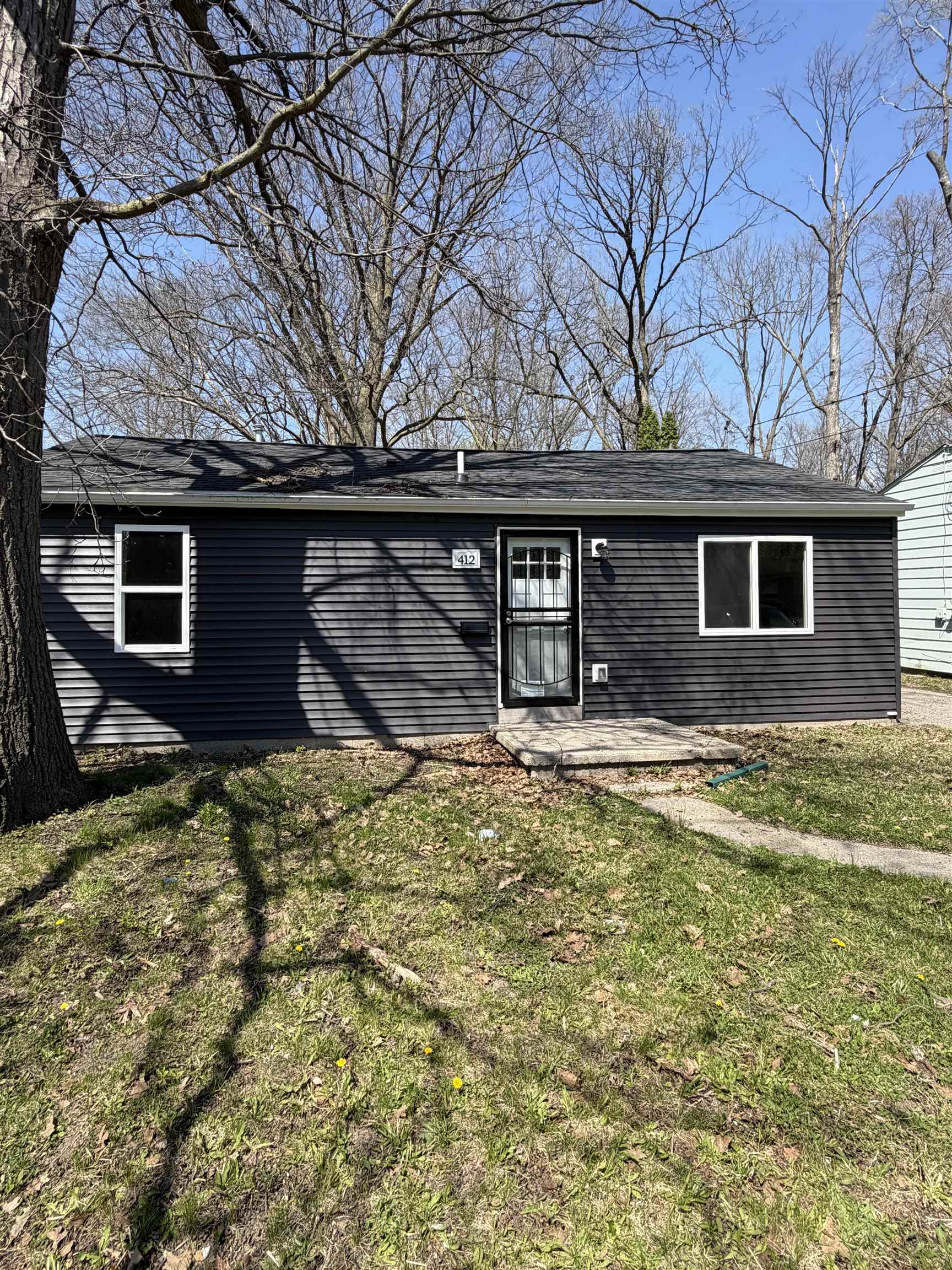 412 W Gracelawn Avenue, Flint, MI, 48505-6114