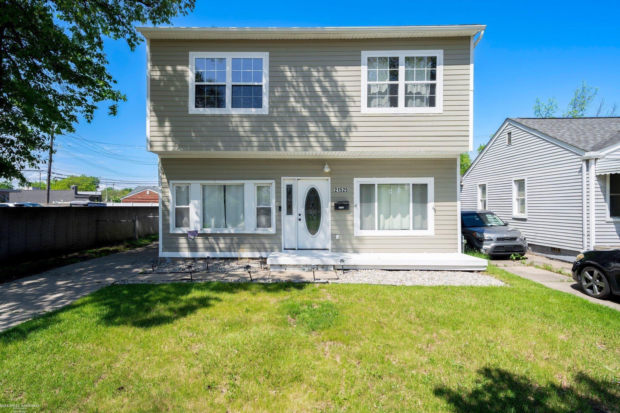 21525 Brys Drive, Saint Clair Shores, MI, 48080