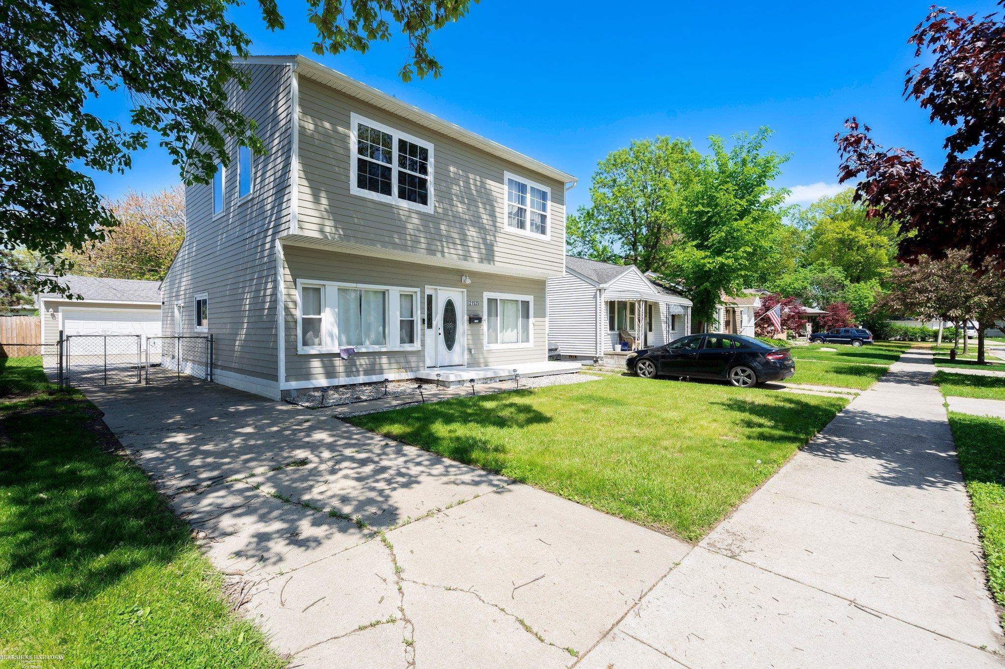 21525 Brys Drive, Saint Clair Shores, MI, 48080