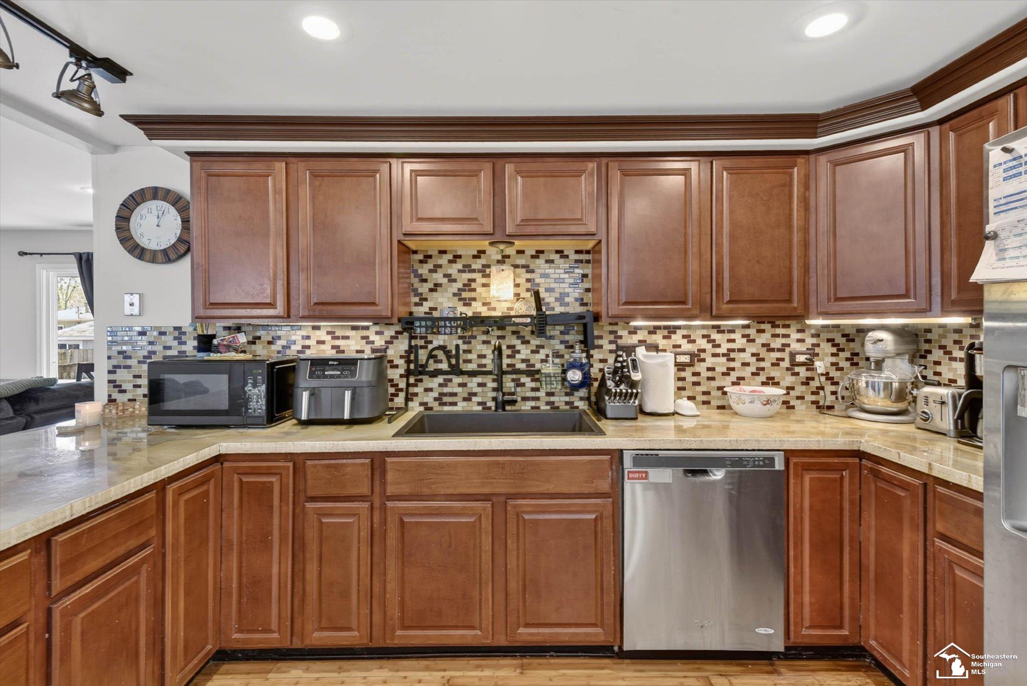 7795 Glenfield Drive, Monroe, MI, 48161