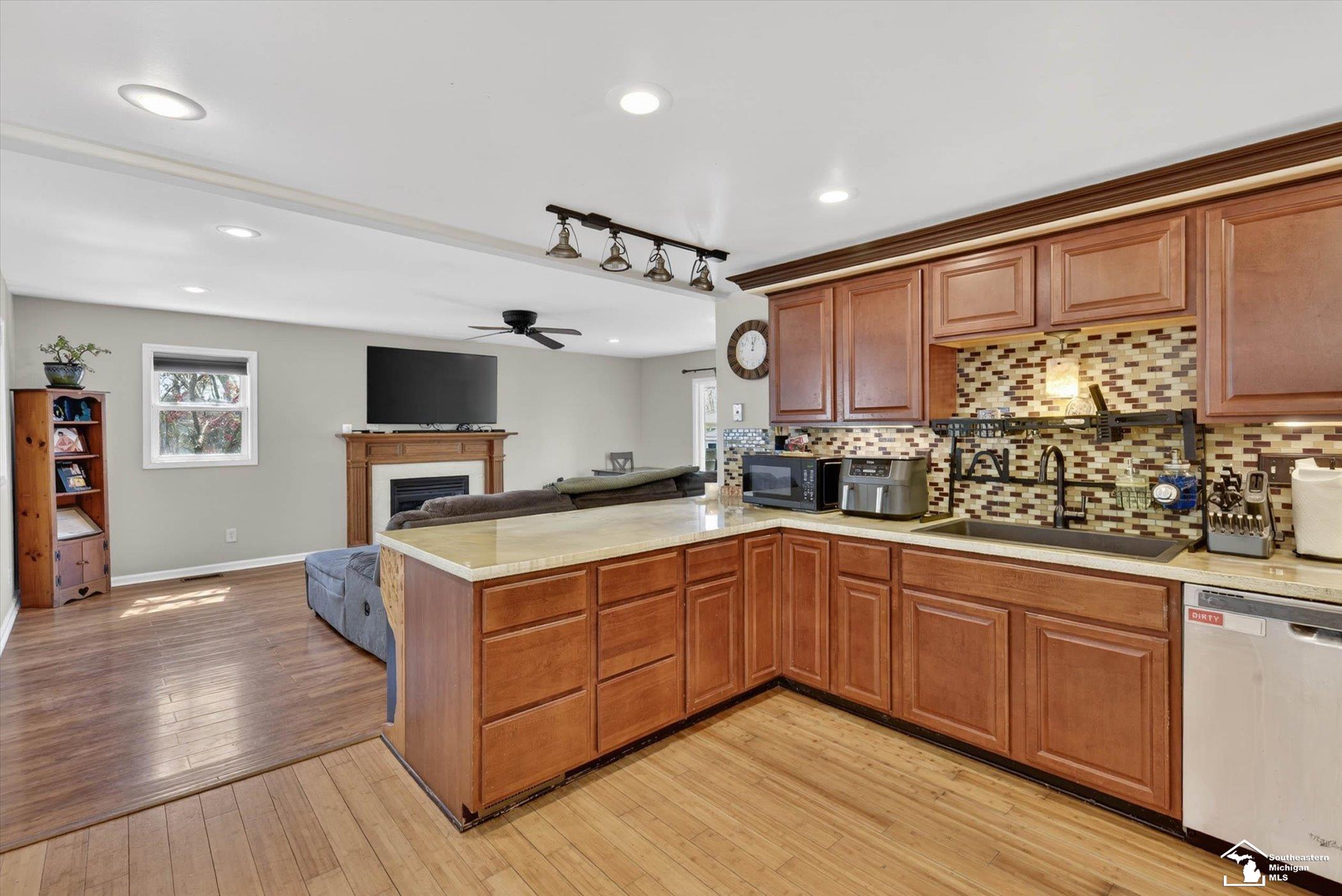 7795 Glenfield Drive, Monroe, MI, 48161