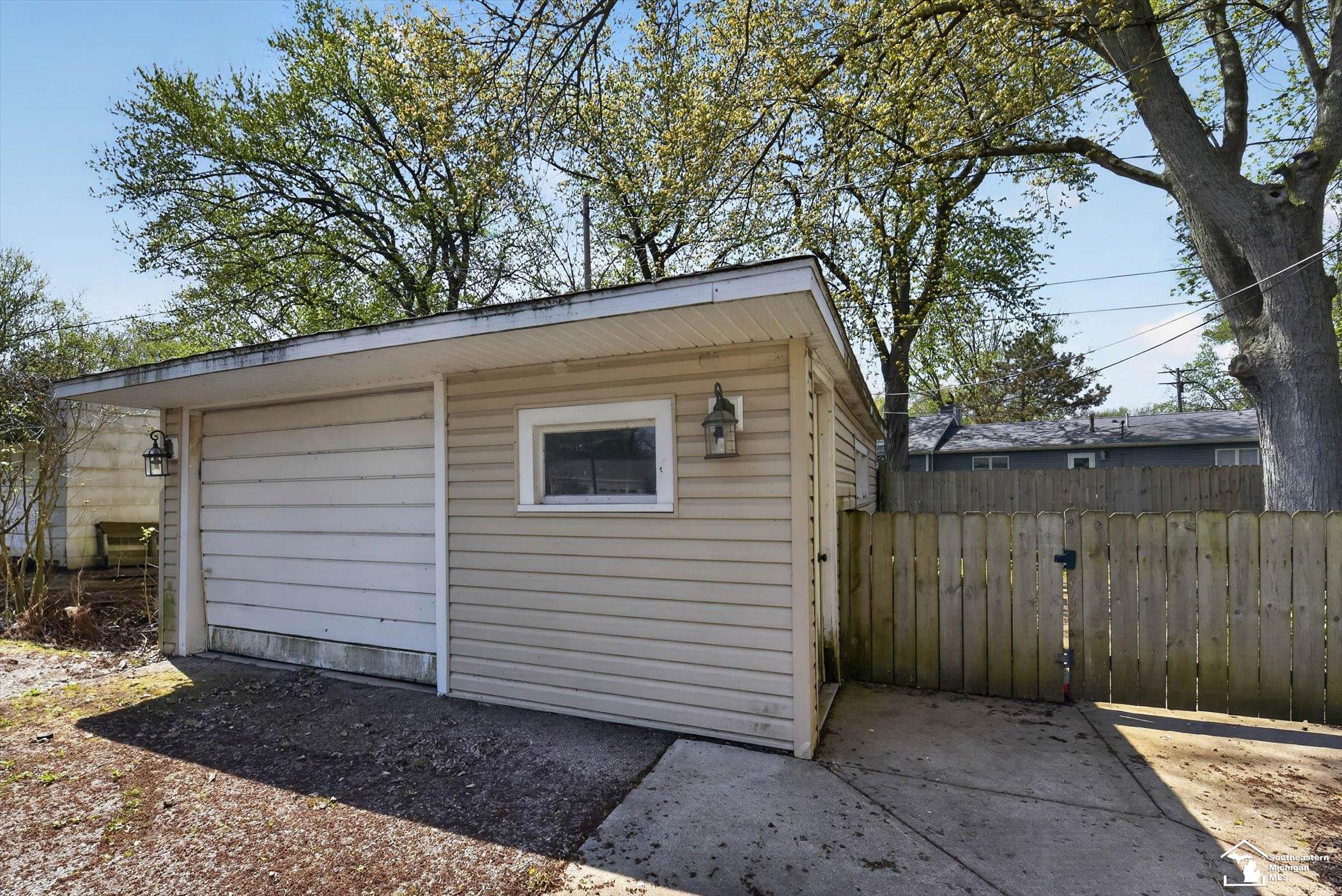 7795 Glenfield Drive, Monroe, MI, 48161