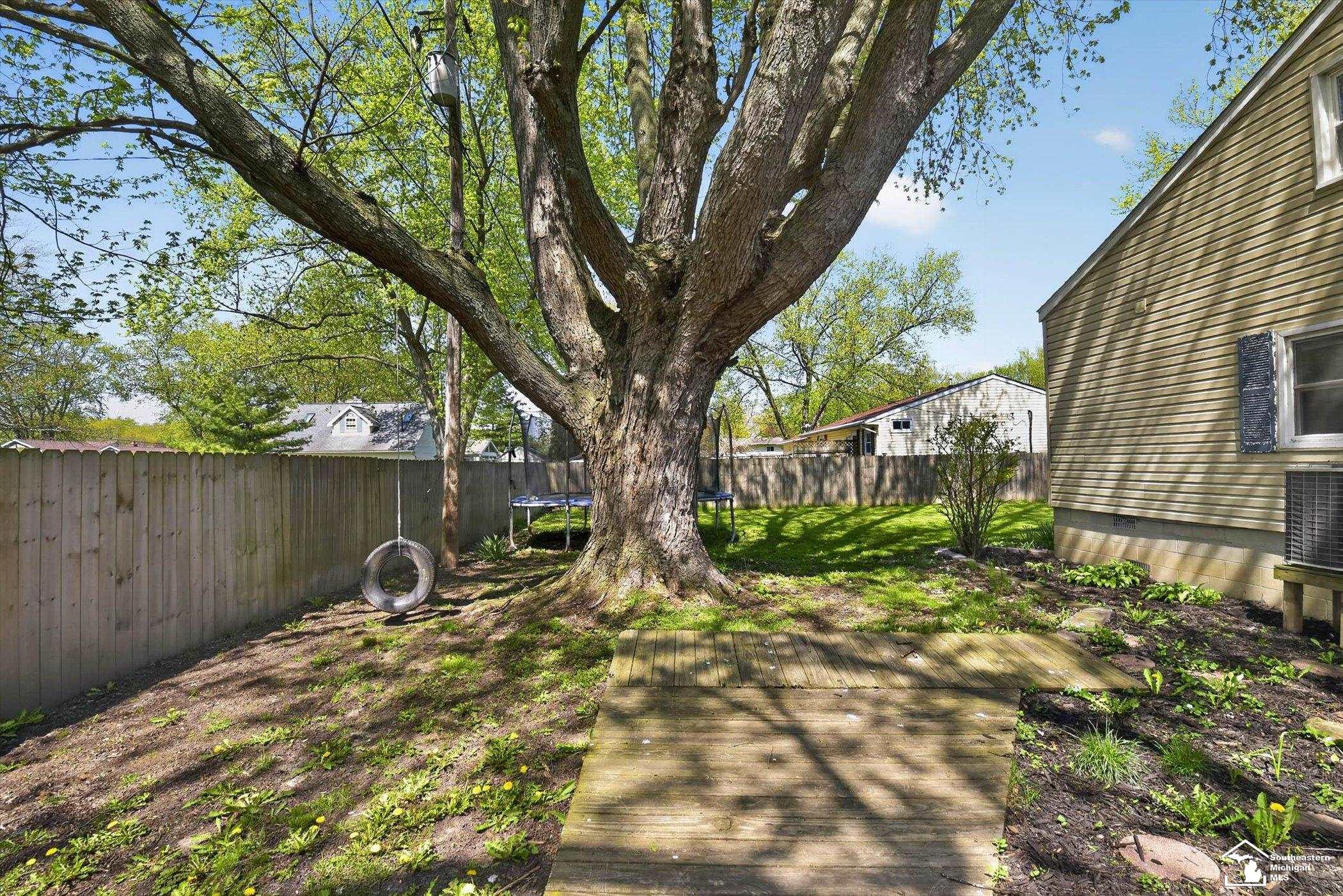 7795 Glenfield Drive, Monroe, MI, 48161