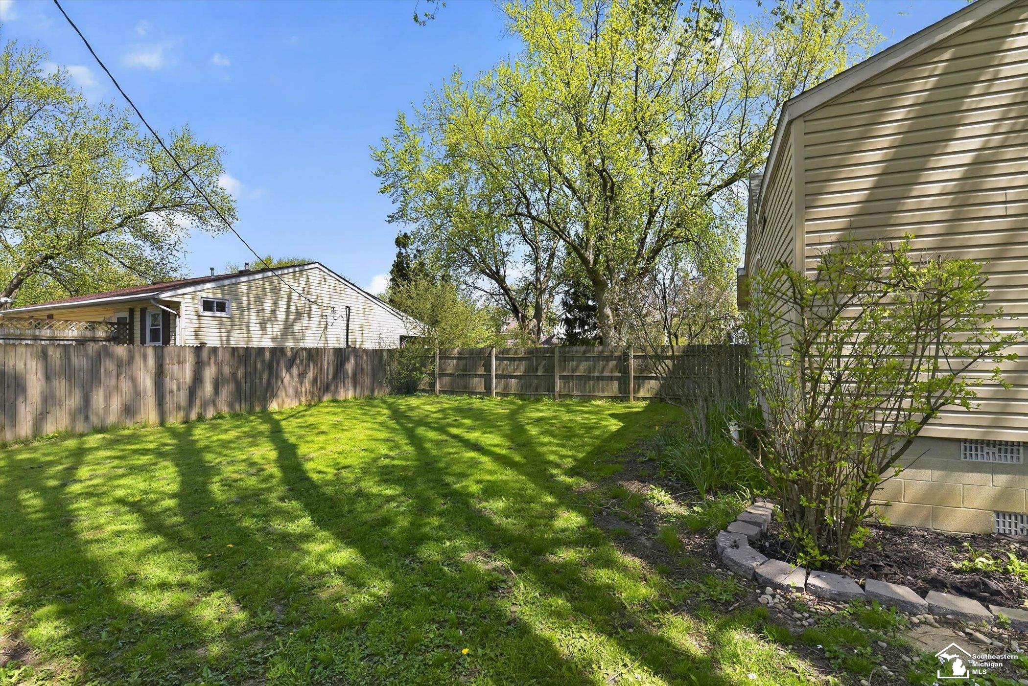 7795 Glenfield Drive, Monroe, MI, 48161