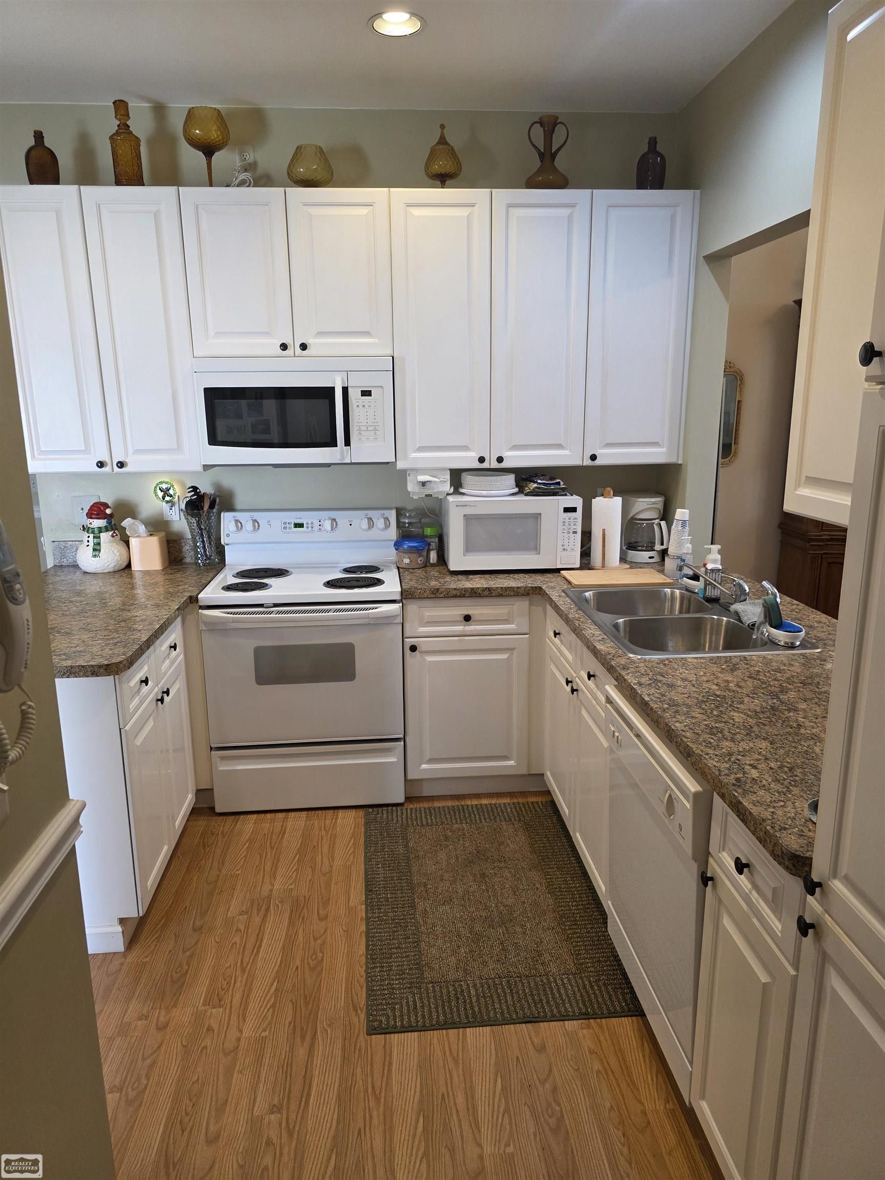 13313 Wyndemere Circle, Sterling Heights, MI, 48313