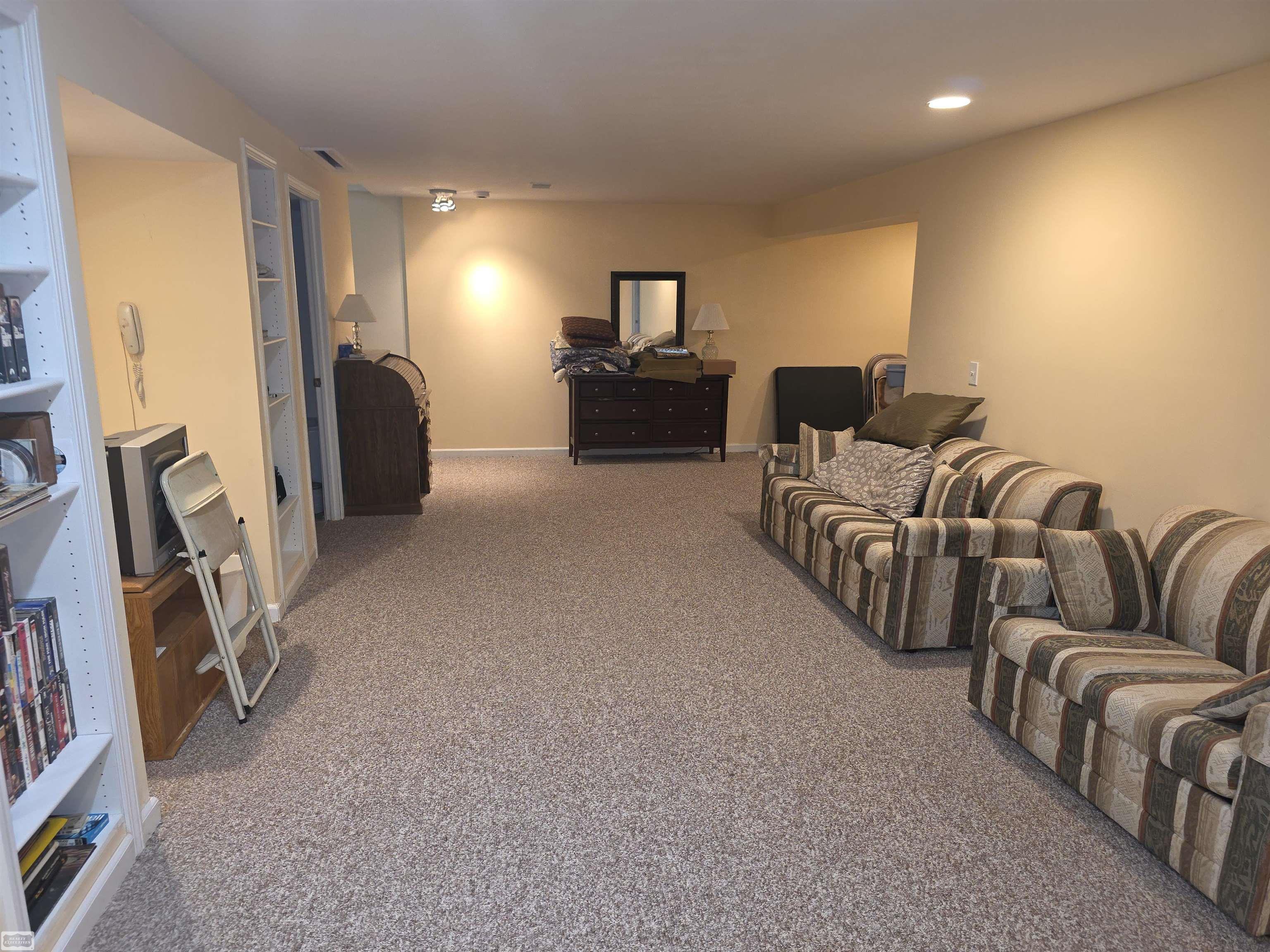 13313 Wyndemere Circle, Sterling Heights, MI, 48313