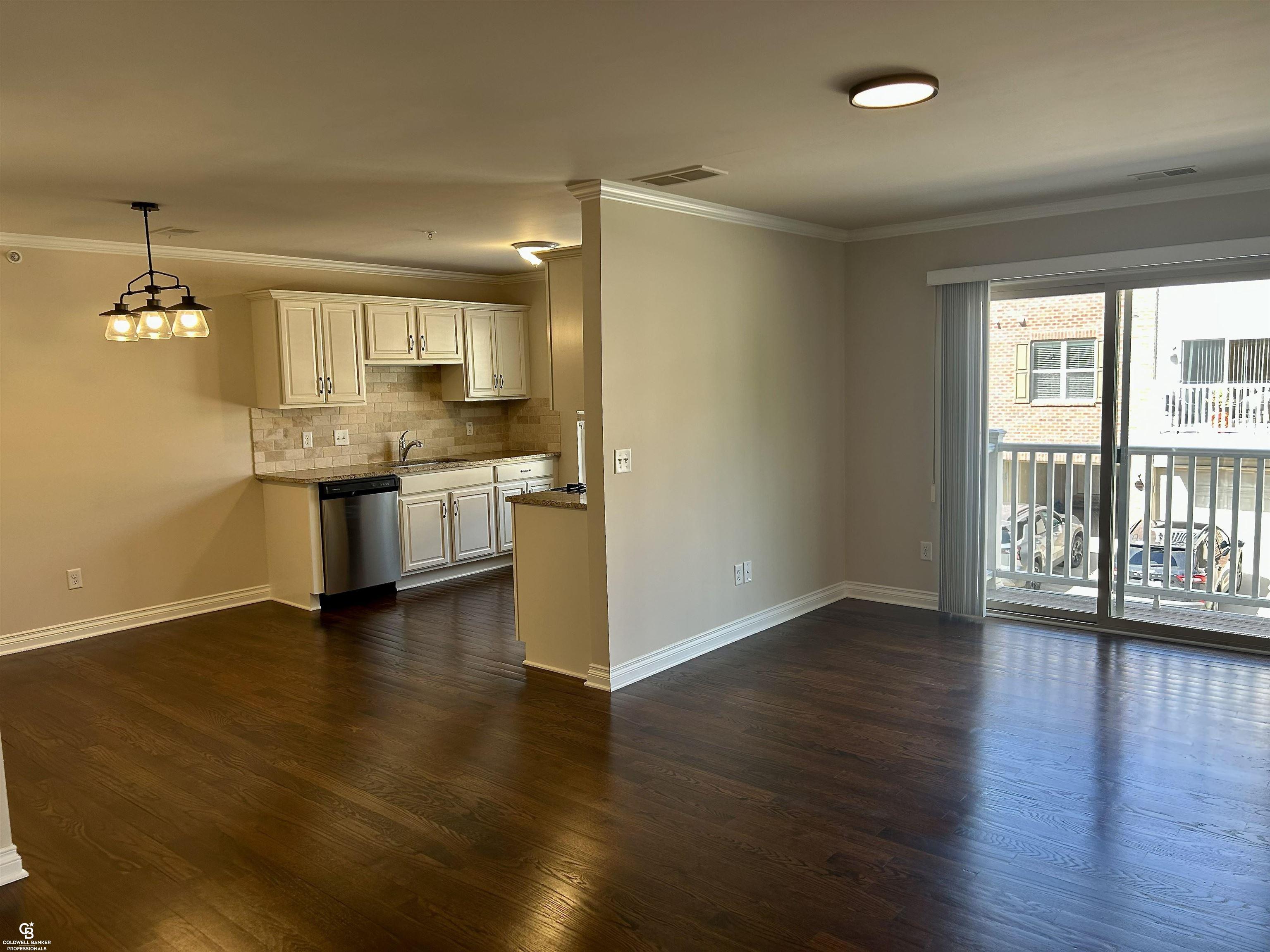 Photo 3 of Condo for sale at 13113 Woodridge Cir, Plymouth, MI 48170 | MLS# 58050205401 | Listing updated on 2026-09-17