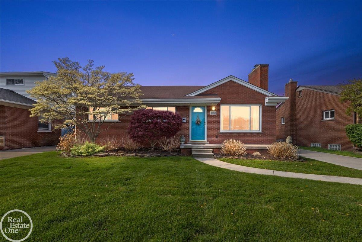 Megan Webster Featured Listings