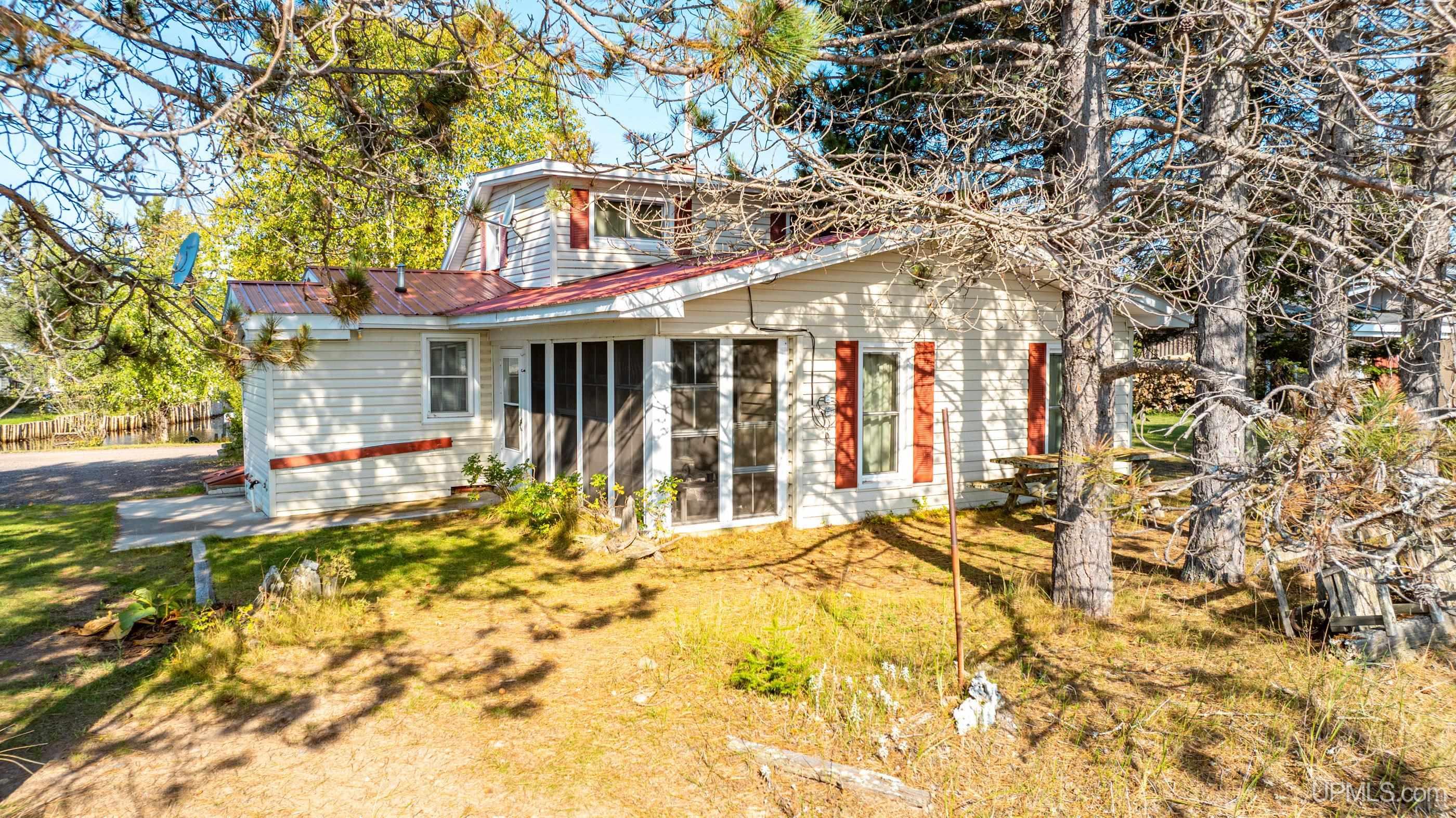 53582 Big Traverse River Road, Lake Linden, MI, 49945