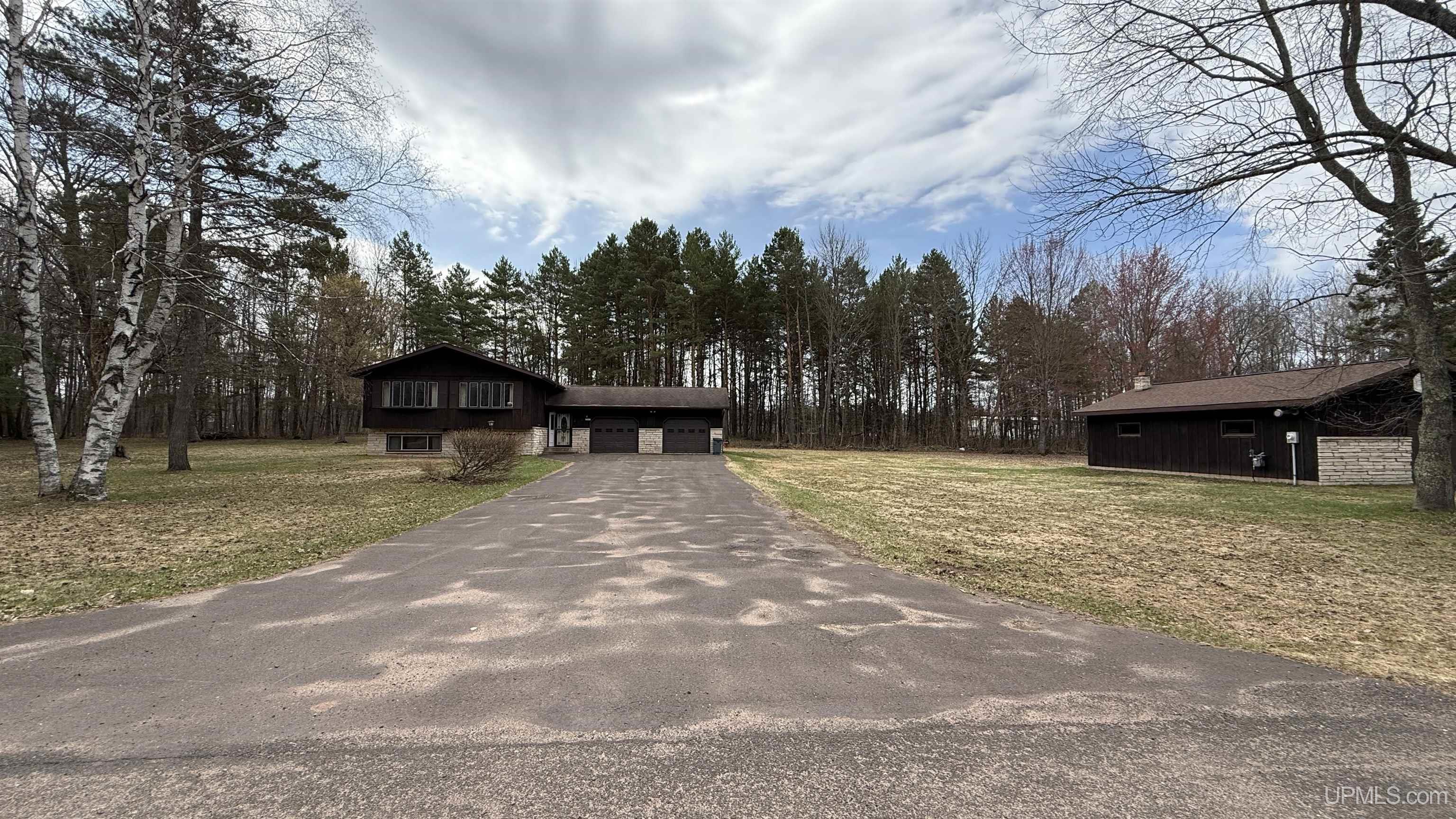 E5663 Newport Street, Ironwood, MI, 49938