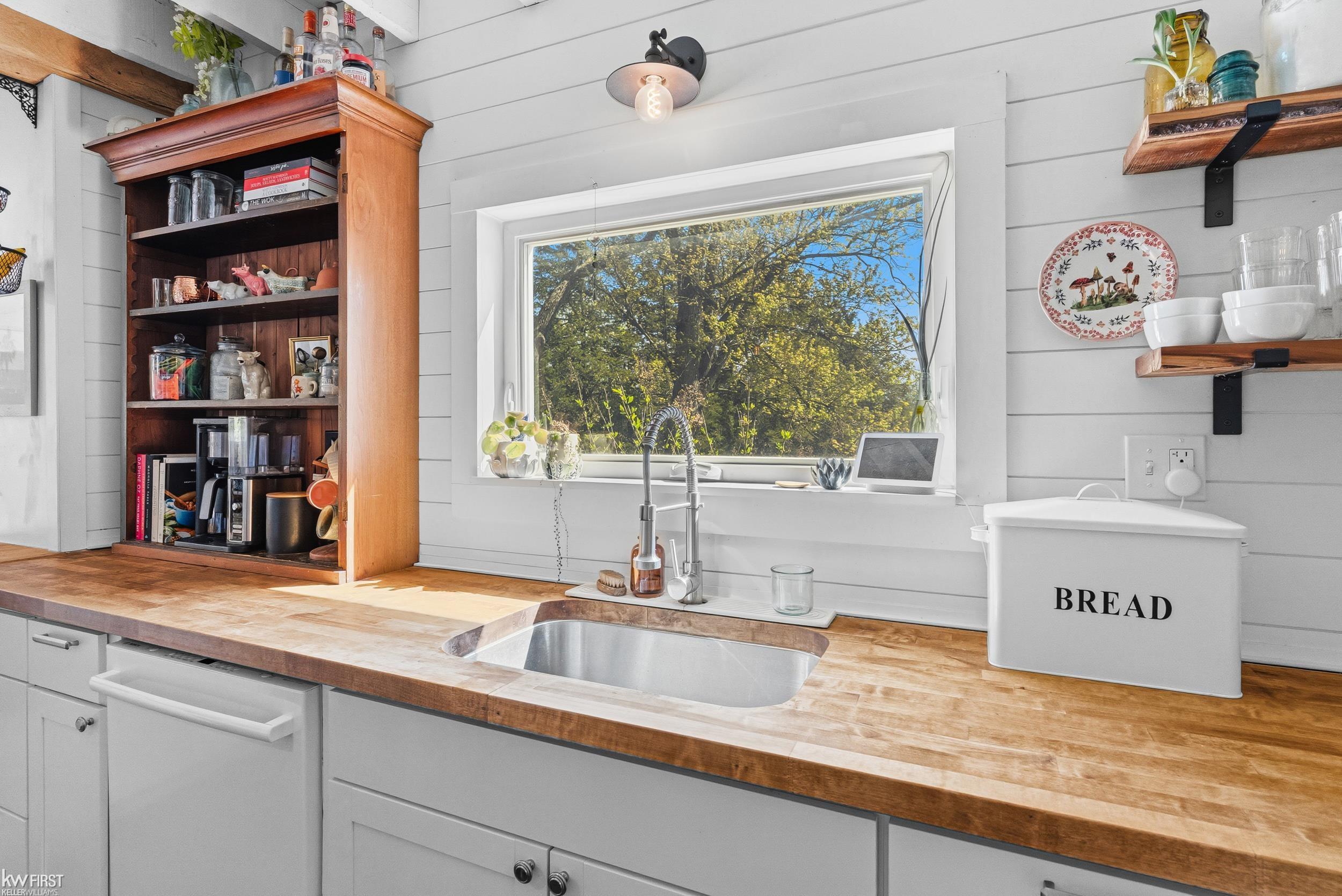 10238 Foley Road, Fenton, MI, 48430