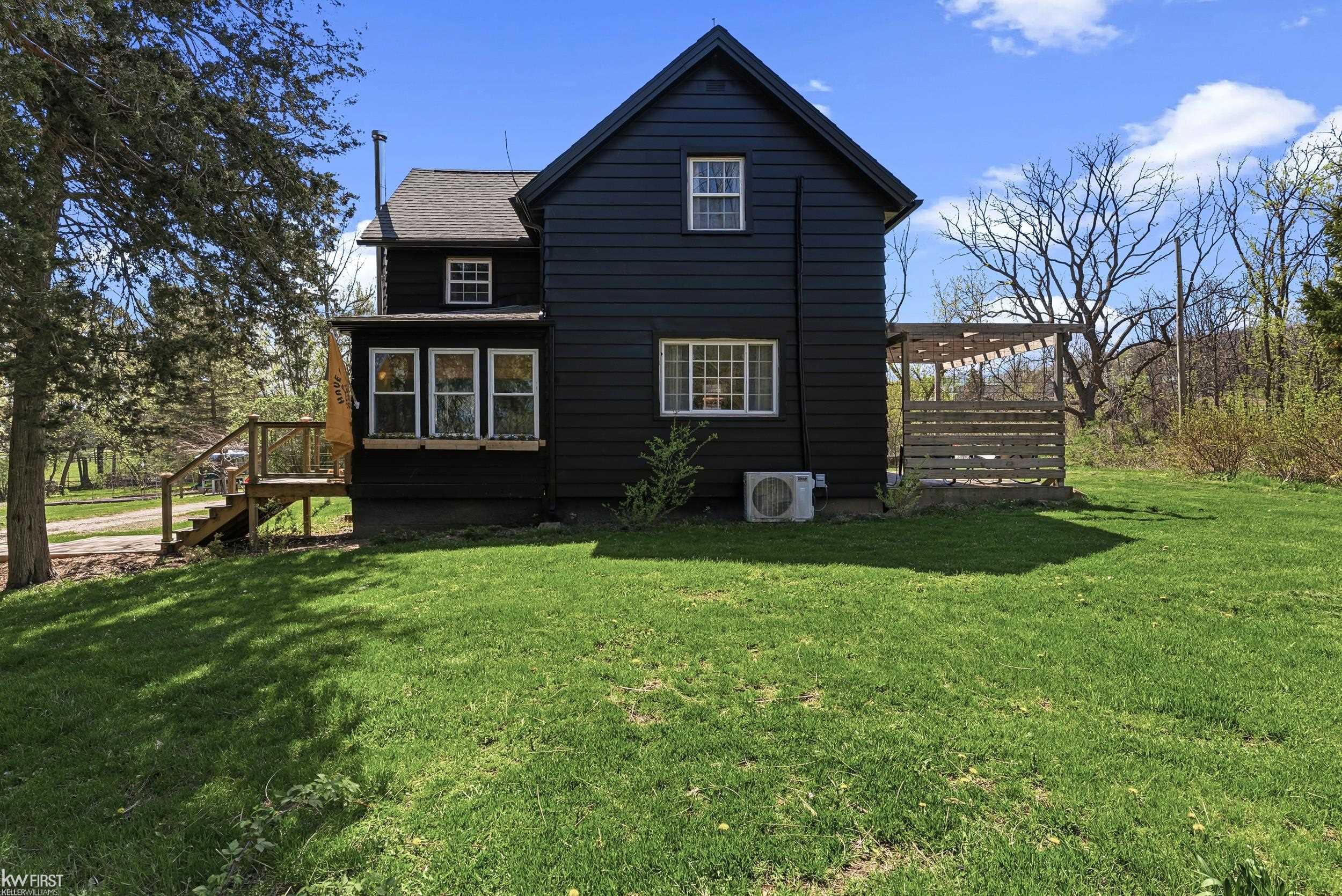 10238 Foley Road, Fenton, MI, 48430