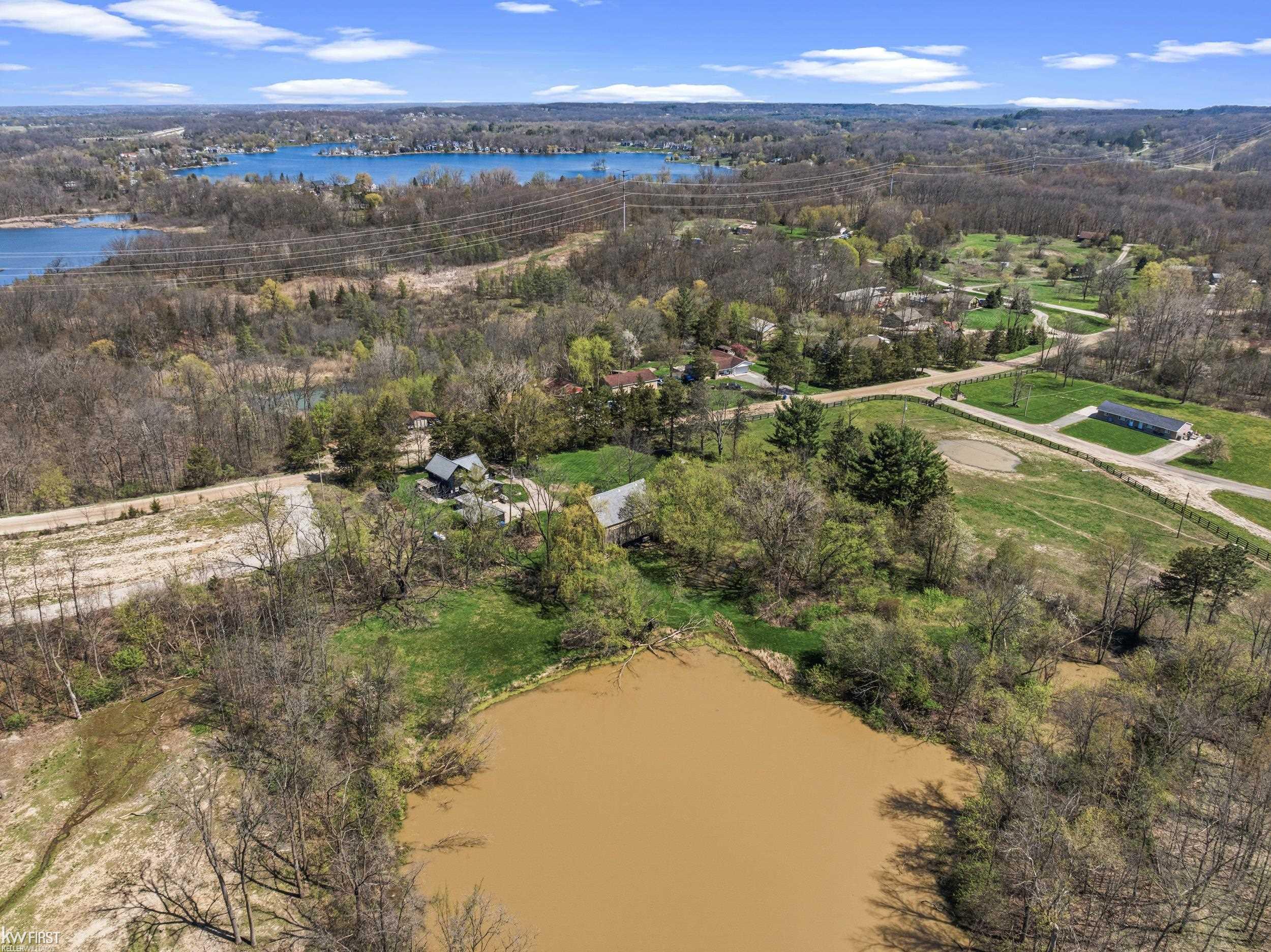 10238 Foley Road, Fenton, MI, 48430