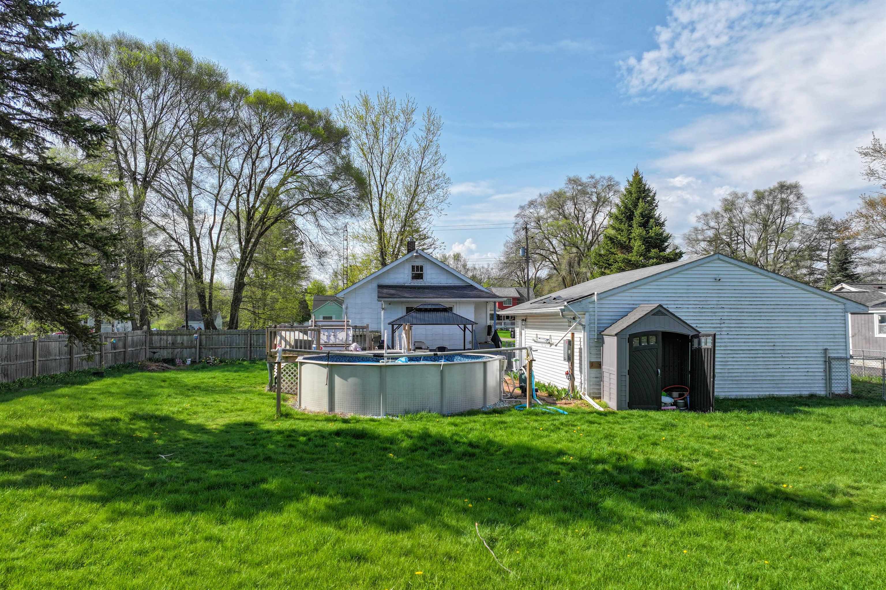 3293 E Pierson Road, Flint, MI, 48506