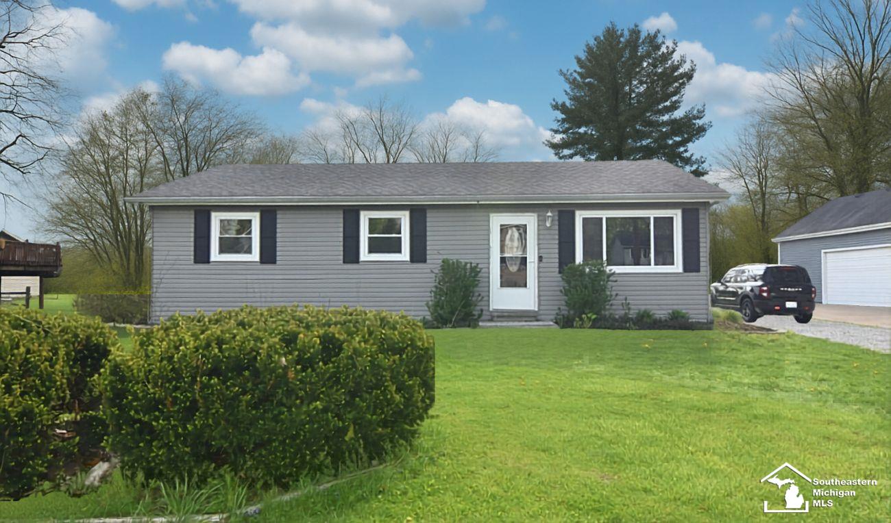 151 N Lakeview Boulevard, Manitou Beach, MI, 49253