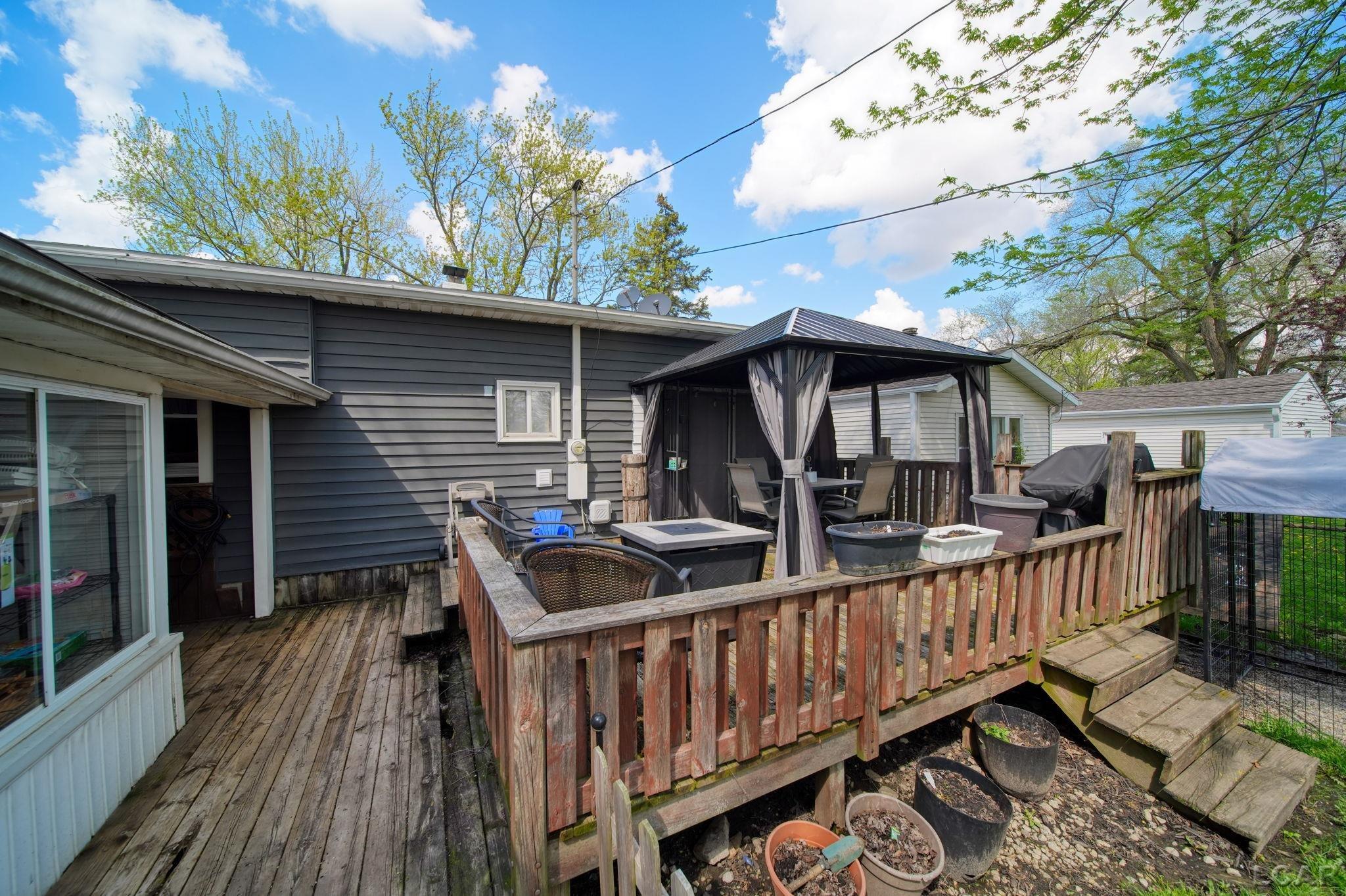 422 May Drive, Adrian, MI, 49221