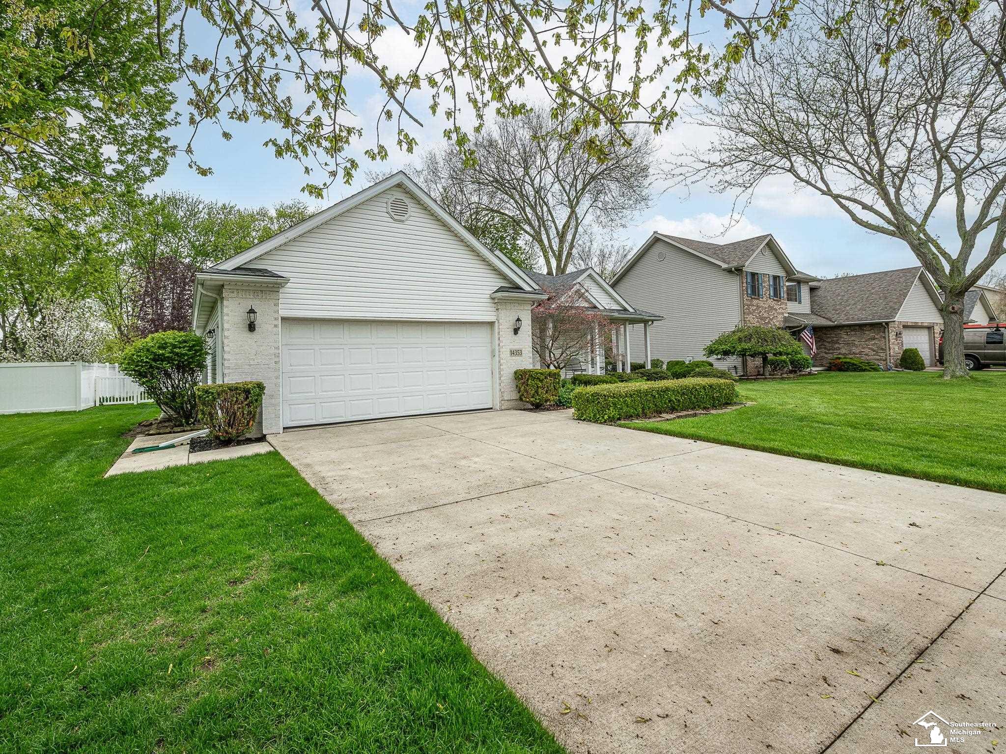 14353 Canterbury Lane, Monroe, MI, 48161