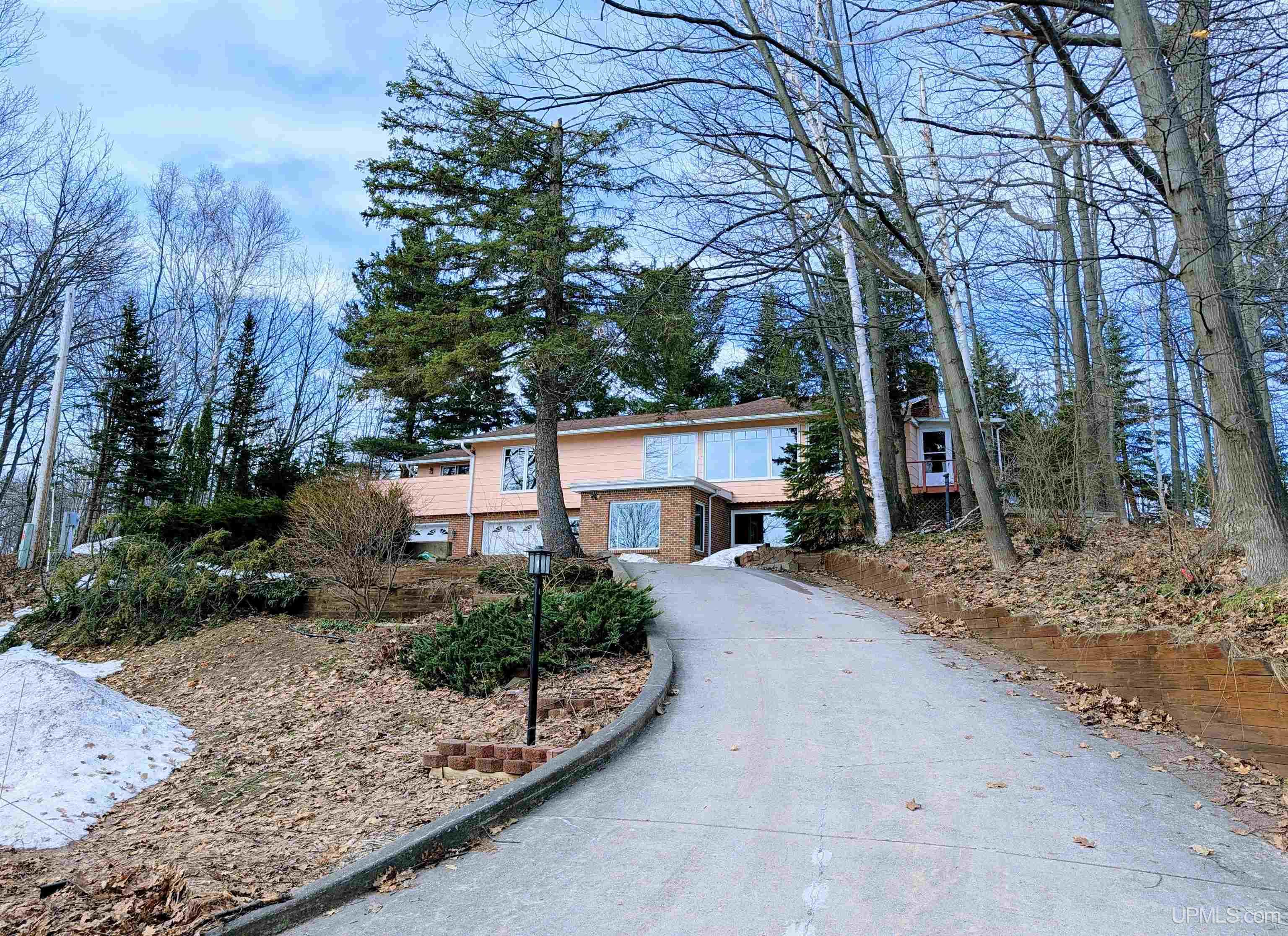 MLS 50205462 Large photo number 2 