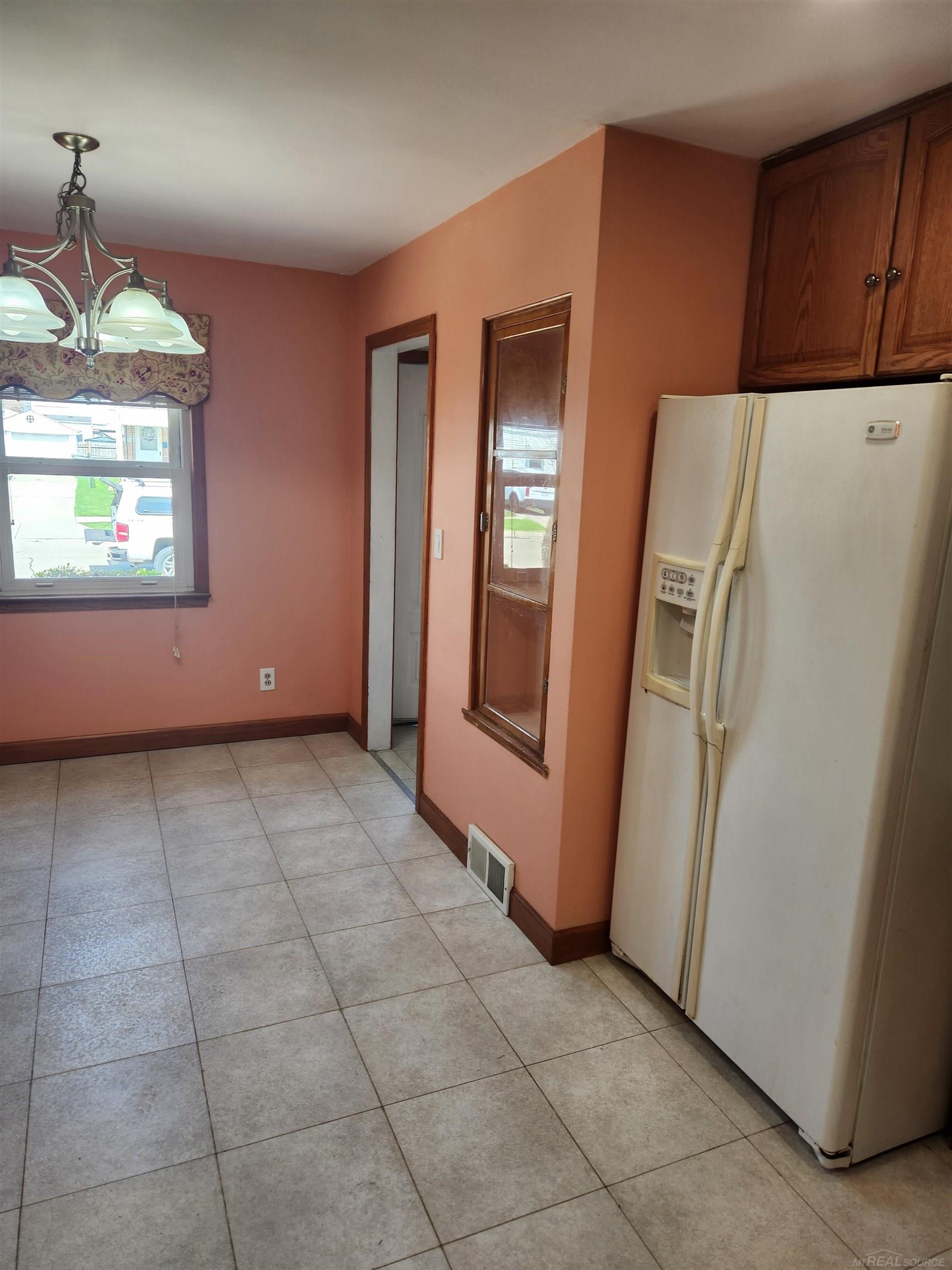 22966 California Street, Saint Clair Shores, MI, 48080