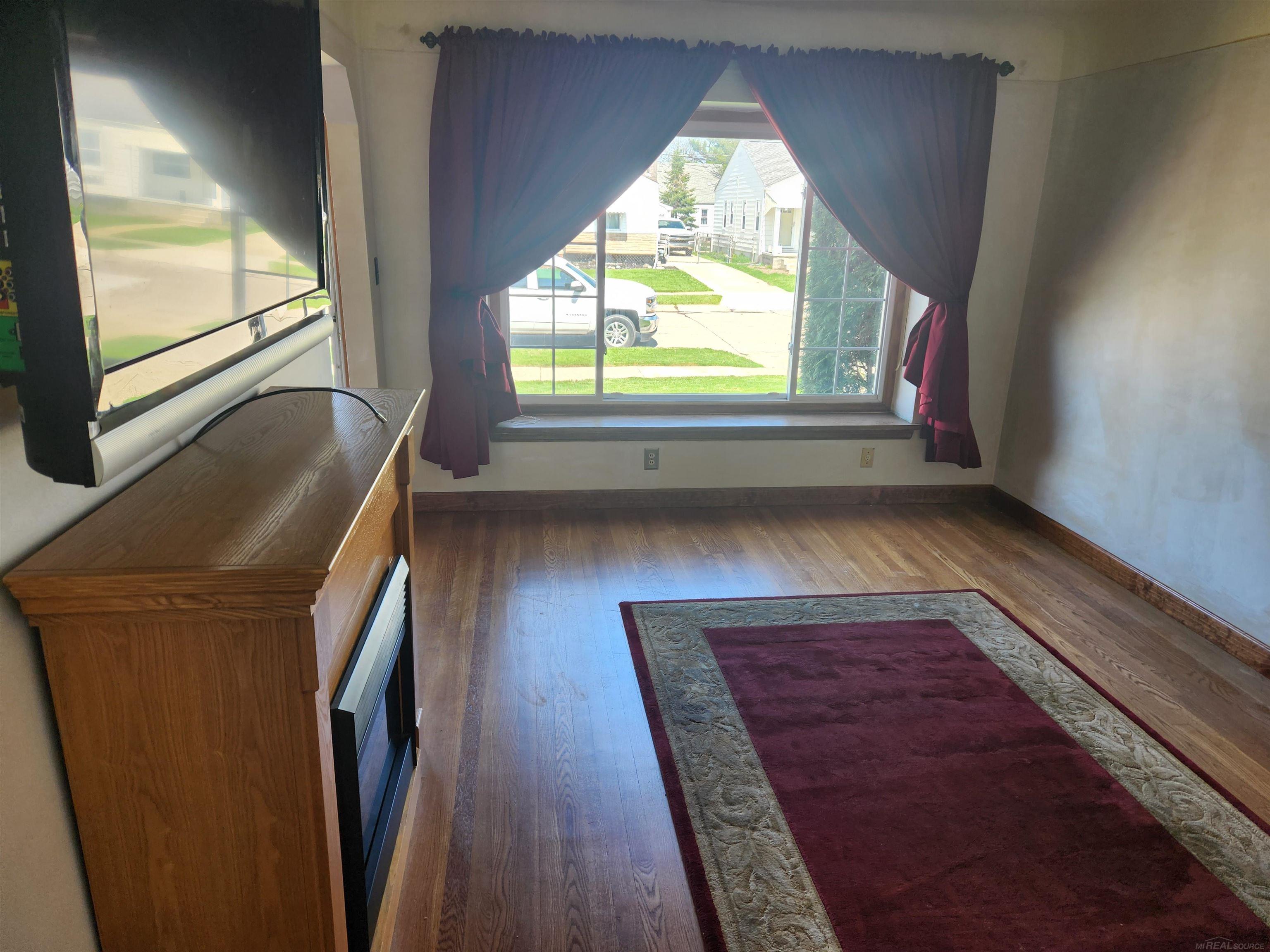 22966 California Street, Saint Clair Shores, MI, 48080