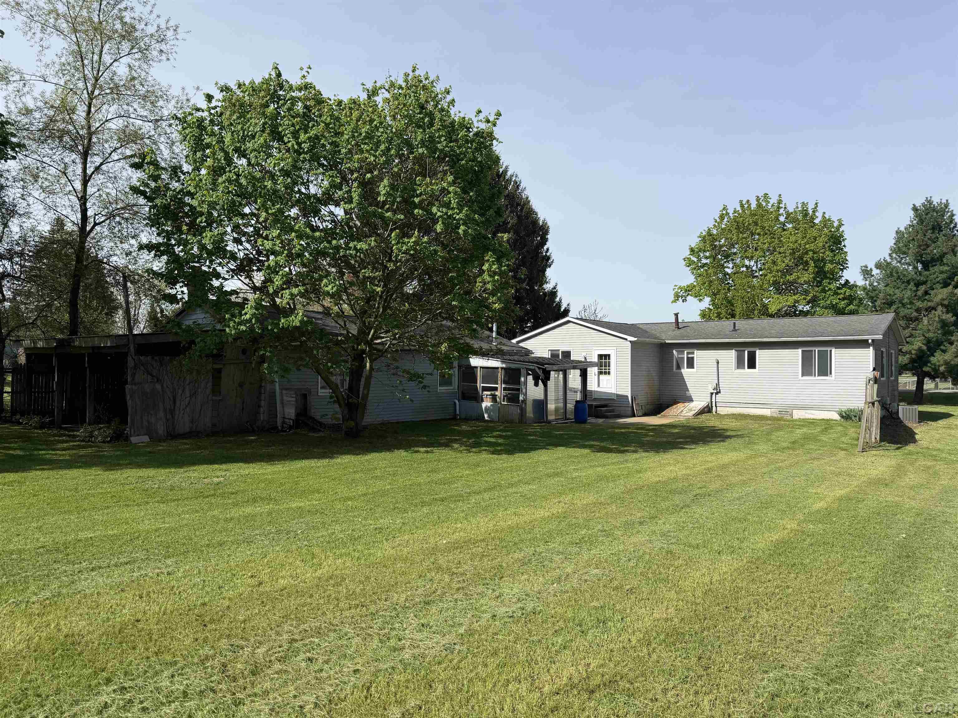 Homes for sale in Tecumseh, MI | 5323 Green Hwy, Tecumseh, MI 49286 | MLS# 50205505