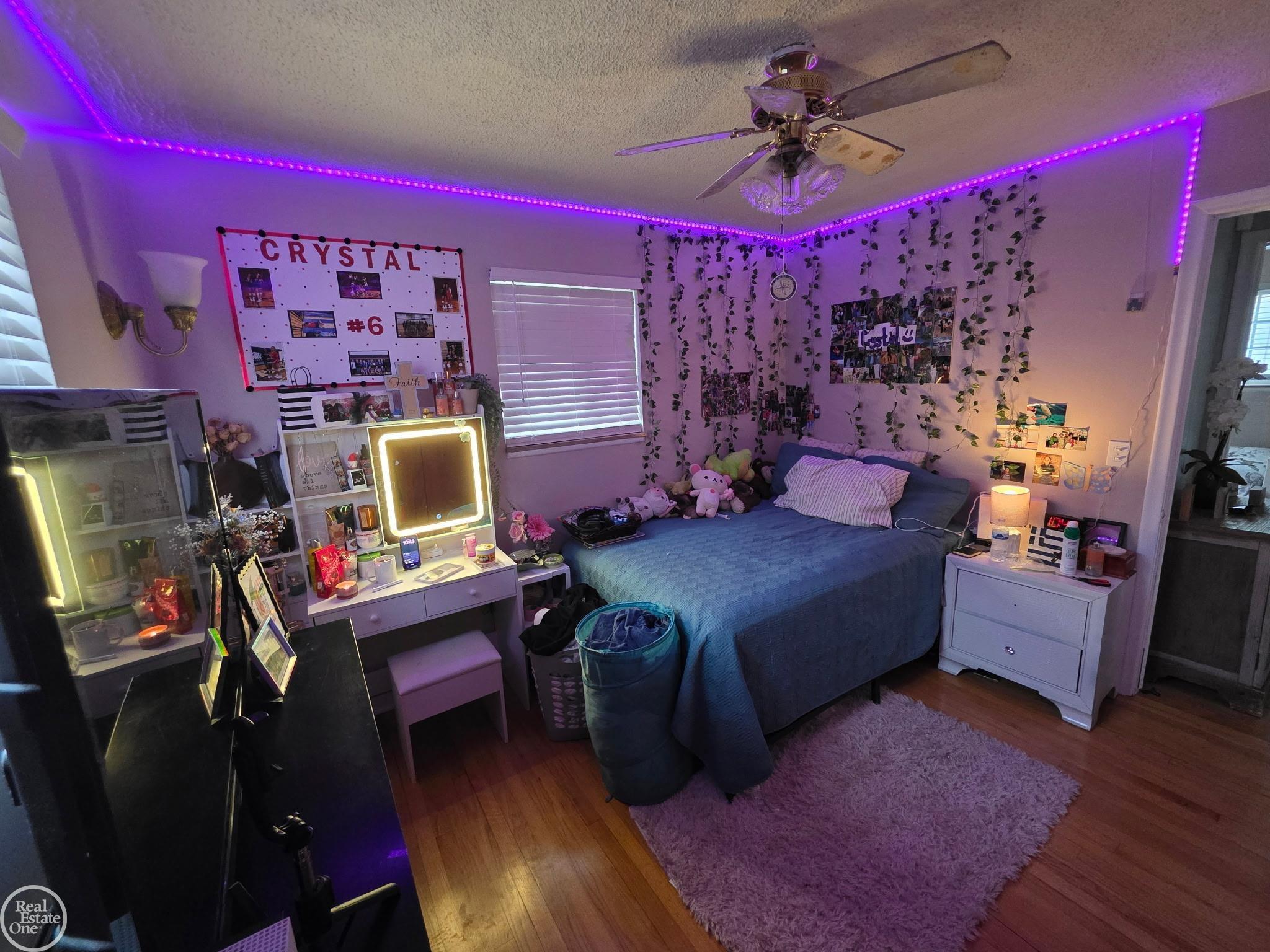 8053 Virginia Park Street, Center Line, MI, 48015