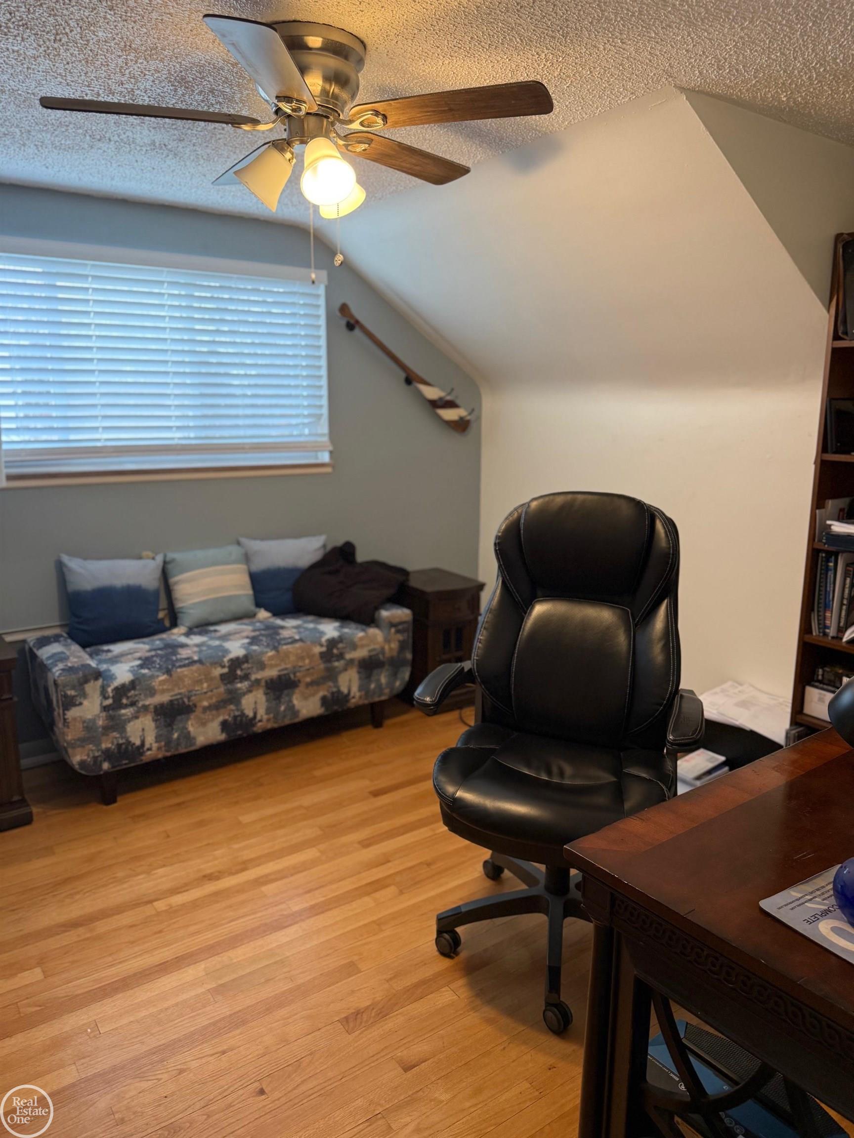 8053 Virginia Park Street, Center Line, MI, 48015