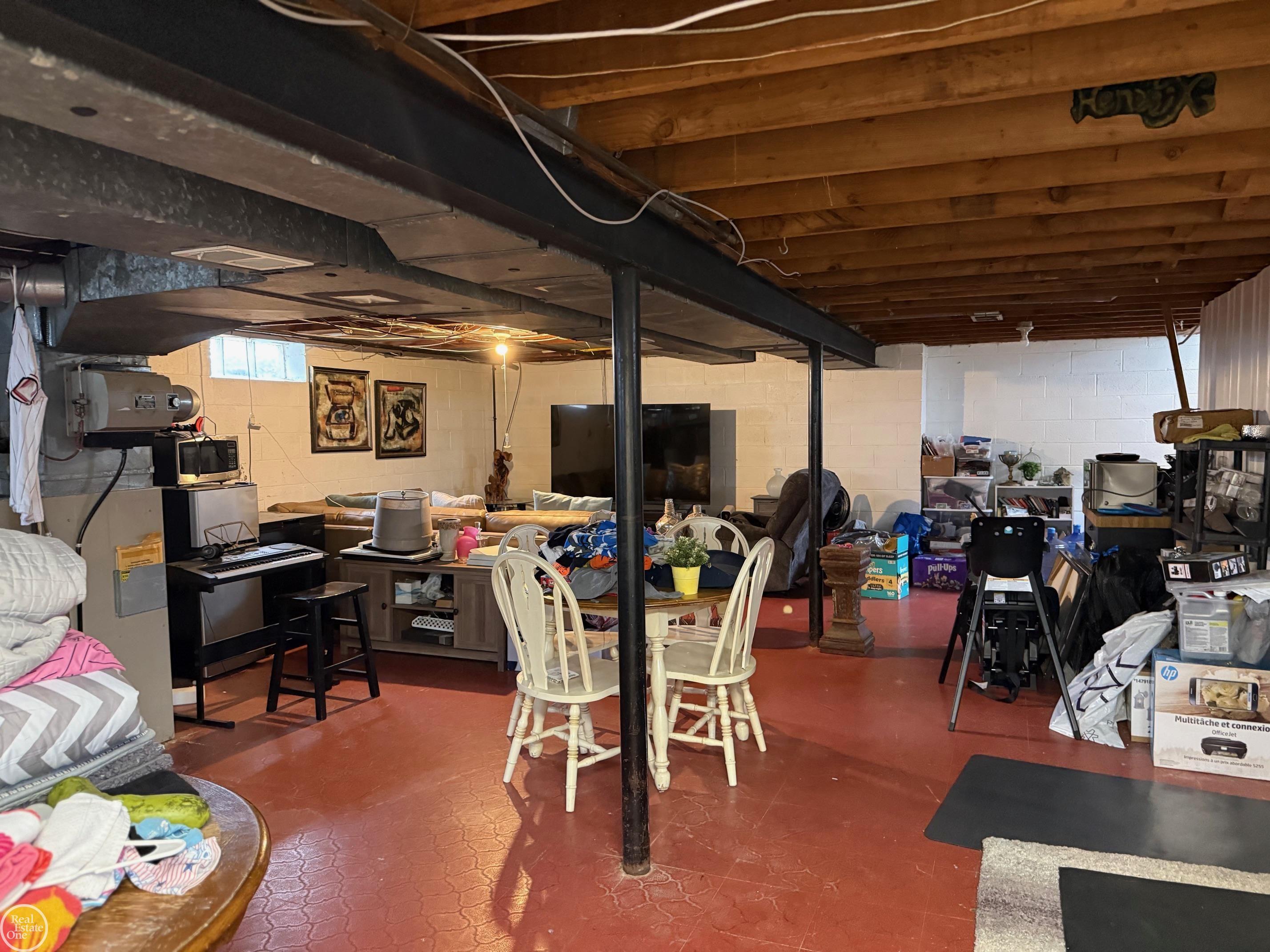 8053 Virginia Park Street, Center Line, MI, 48015