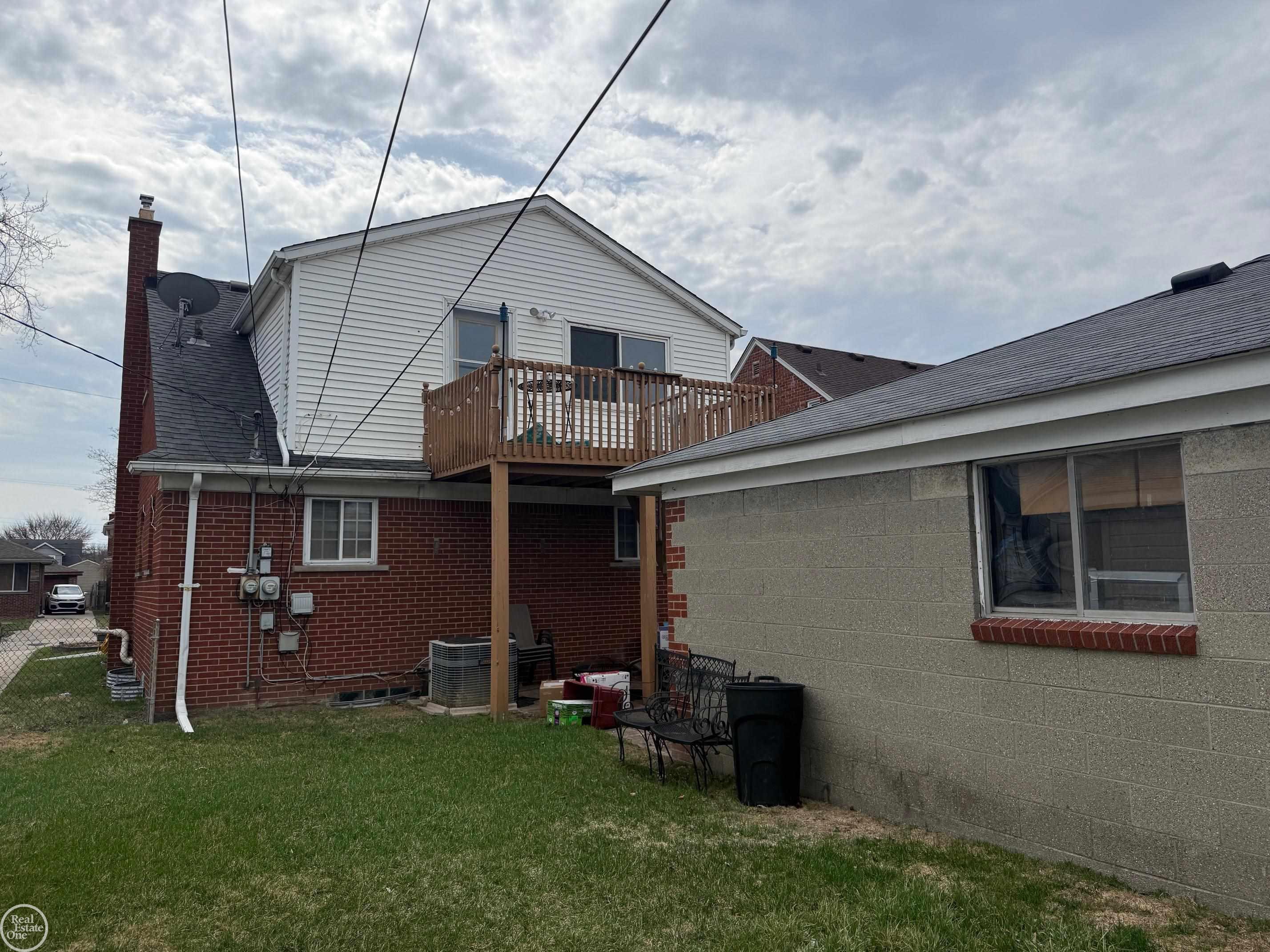 8053 Virginia Park Street, Center Line, MI, 48015